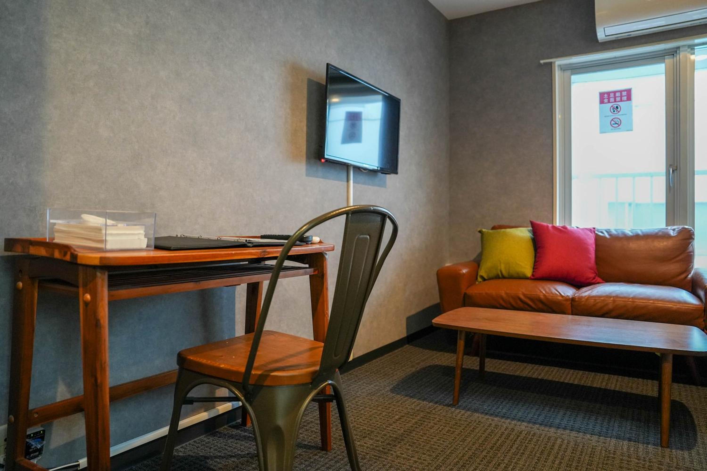 Studio Apartment - Photo 9