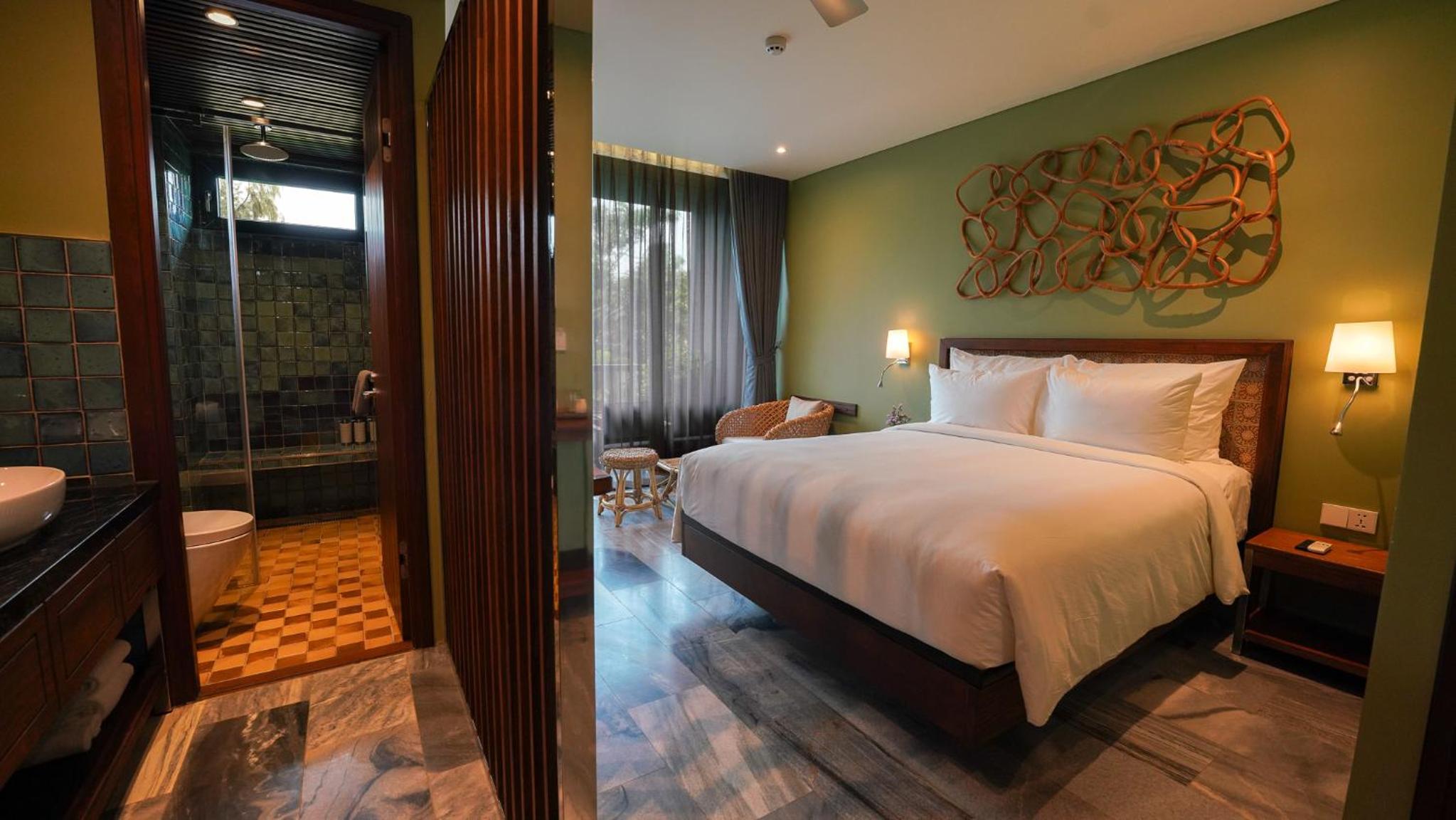 Double Room with Pool View