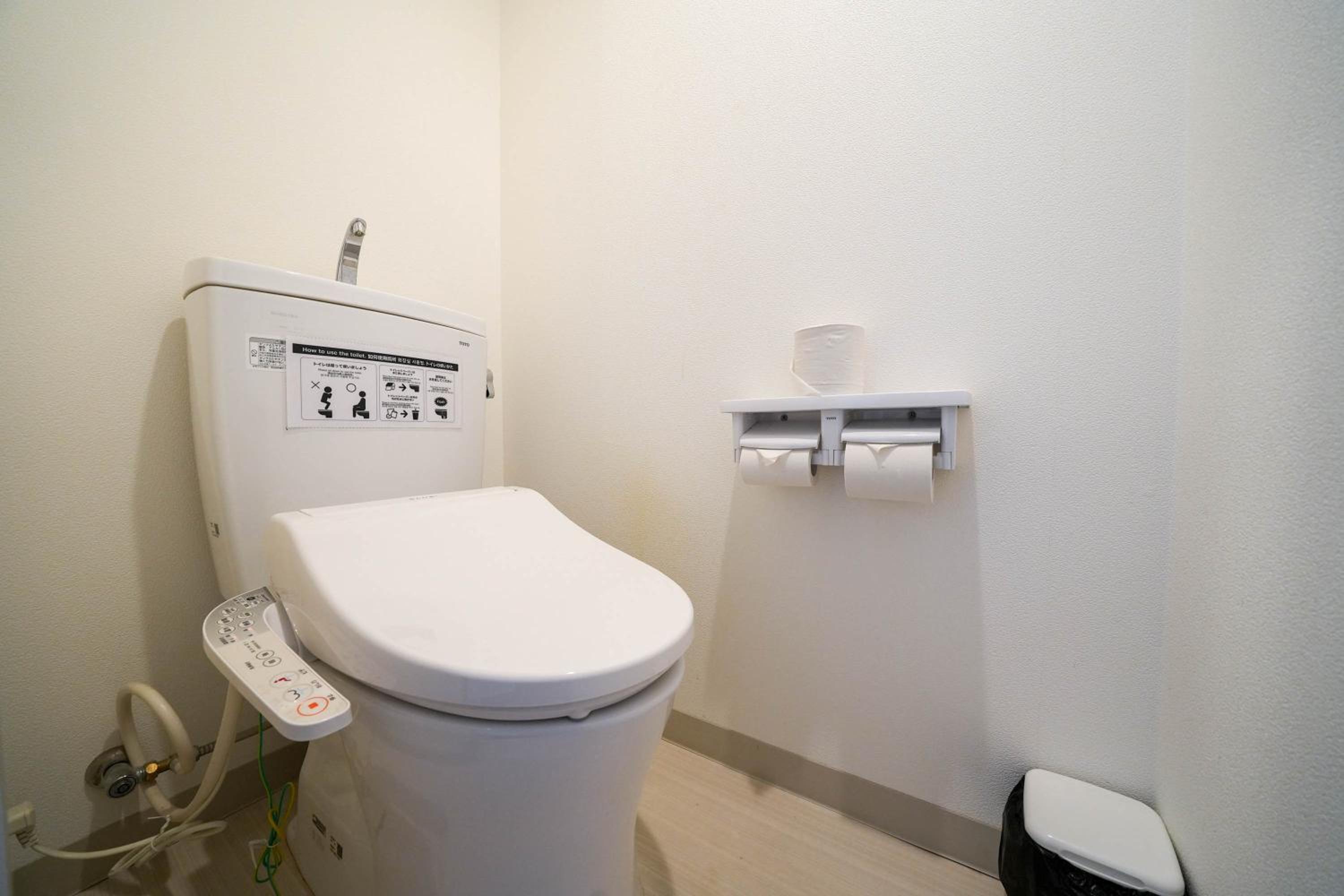 Deluxe Family Suite - Photo 3