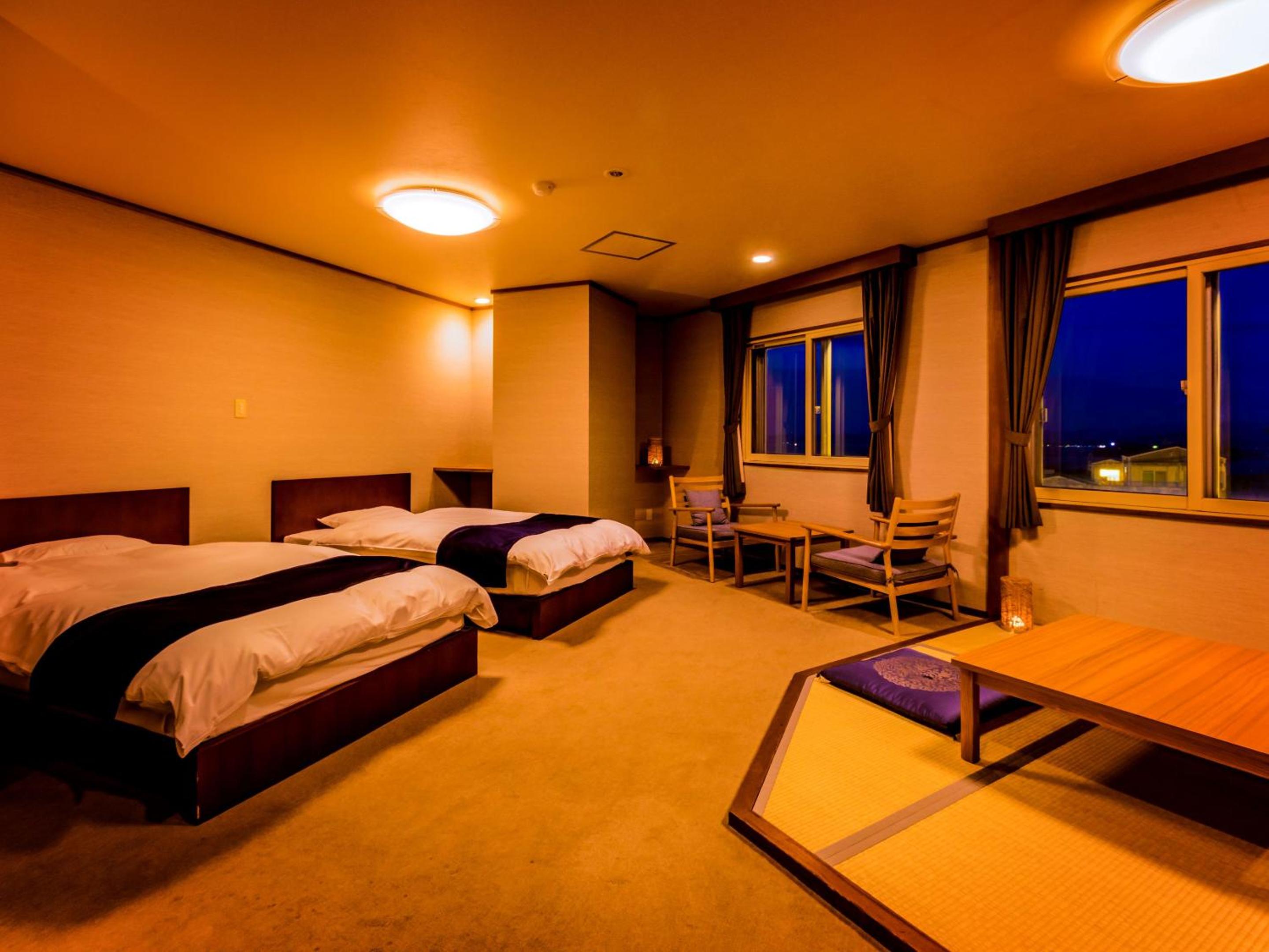 Standard Japanese-Western-Style Twin Room - Shared Bathroom - Non-Smoking