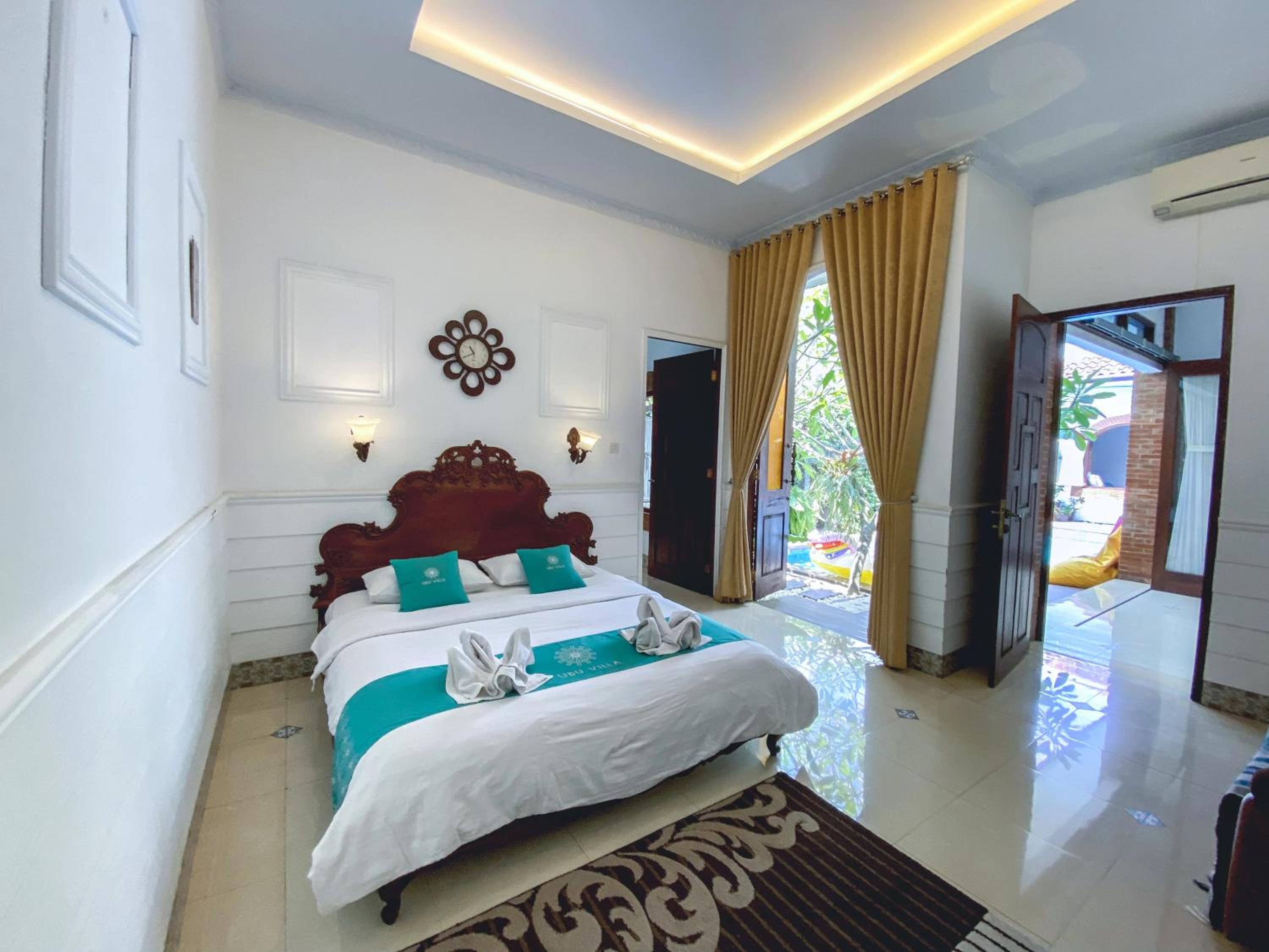 Villa photo 1