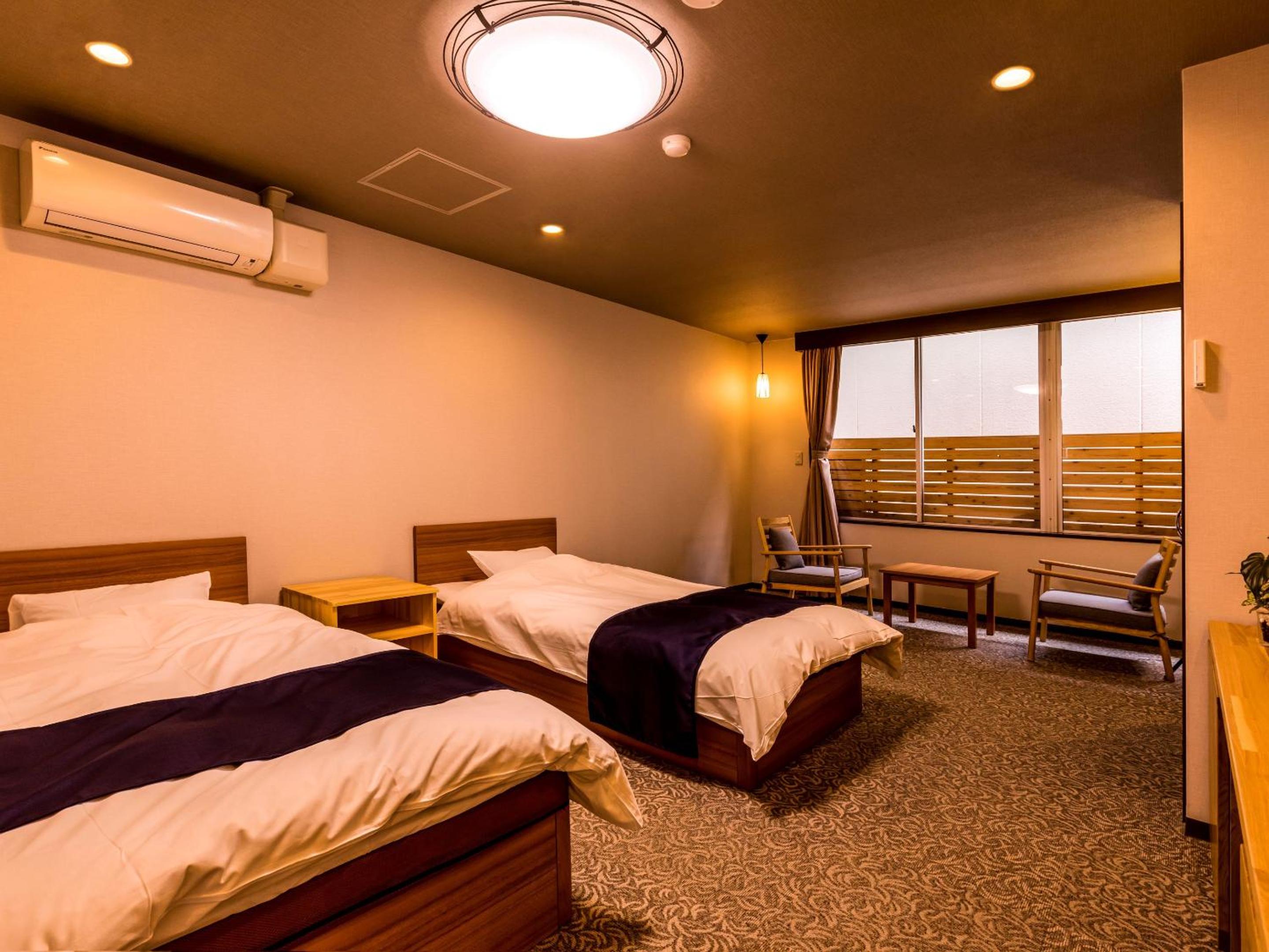 Standard Twin Room(No View) - Shared Bathroom - Non-Smoking