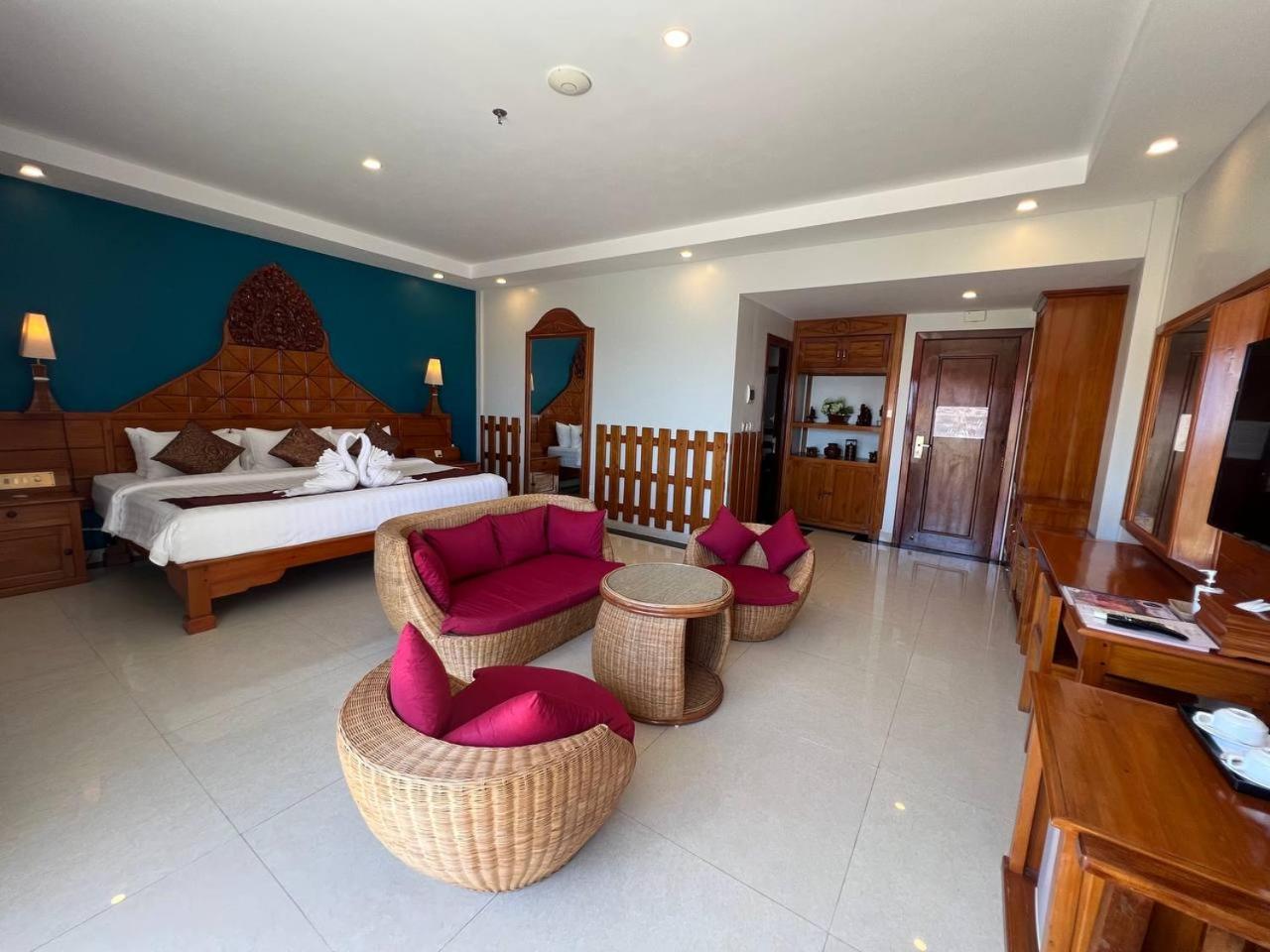Superior Suite - Photo 1