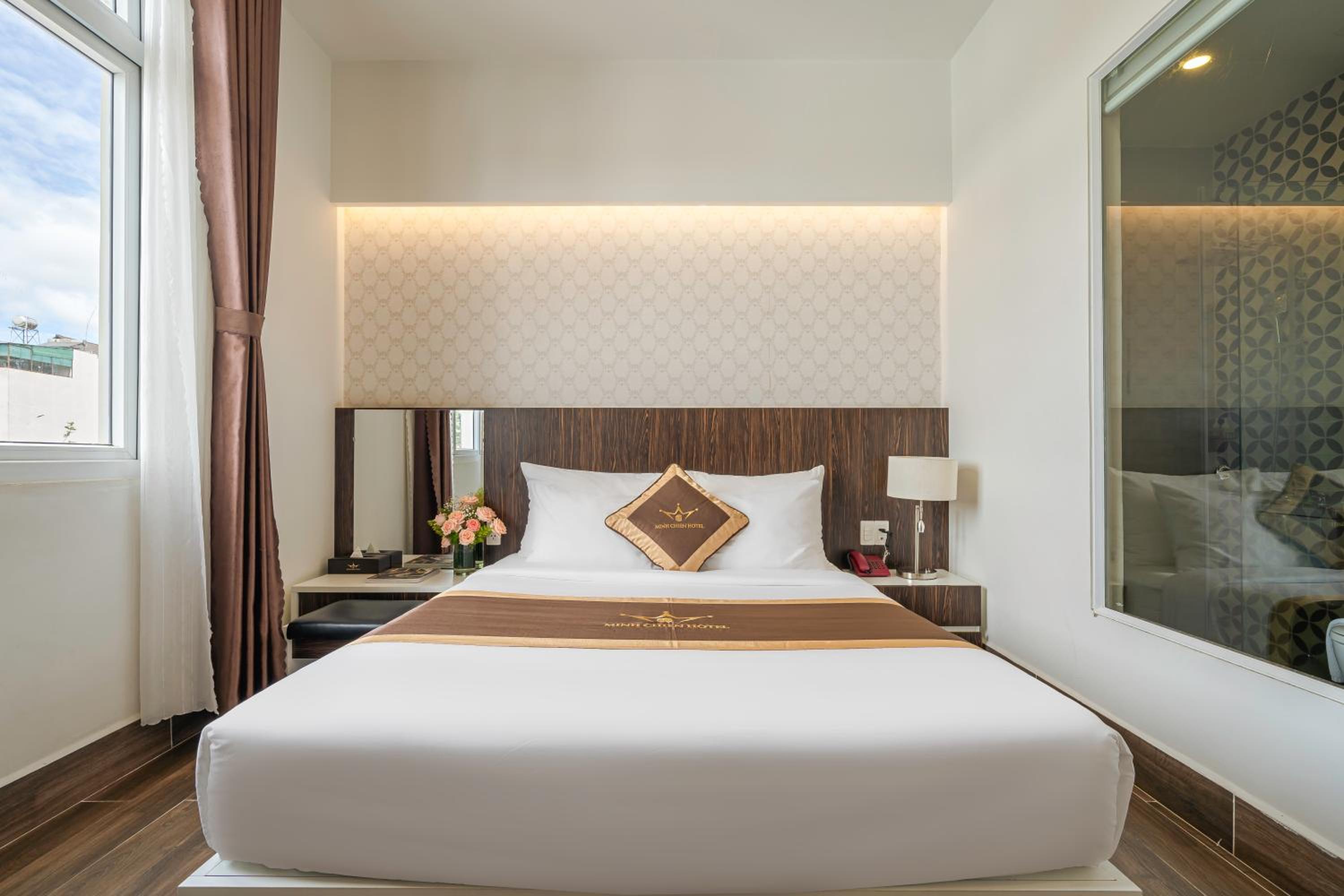 Deluxe Double Room - Photo 9