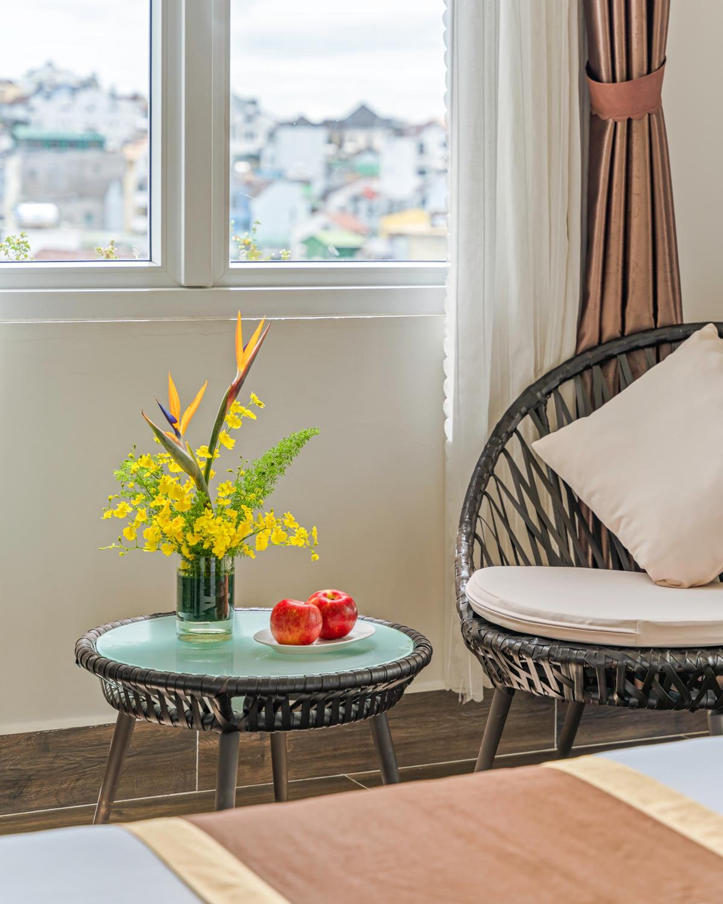 Suite - Photo 12