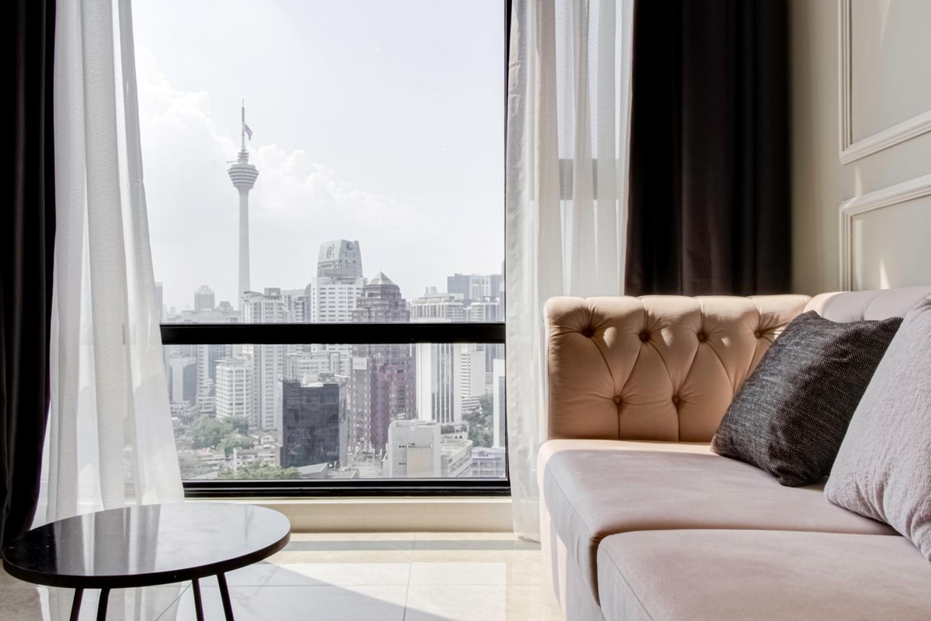 Deluxe Family Suite
