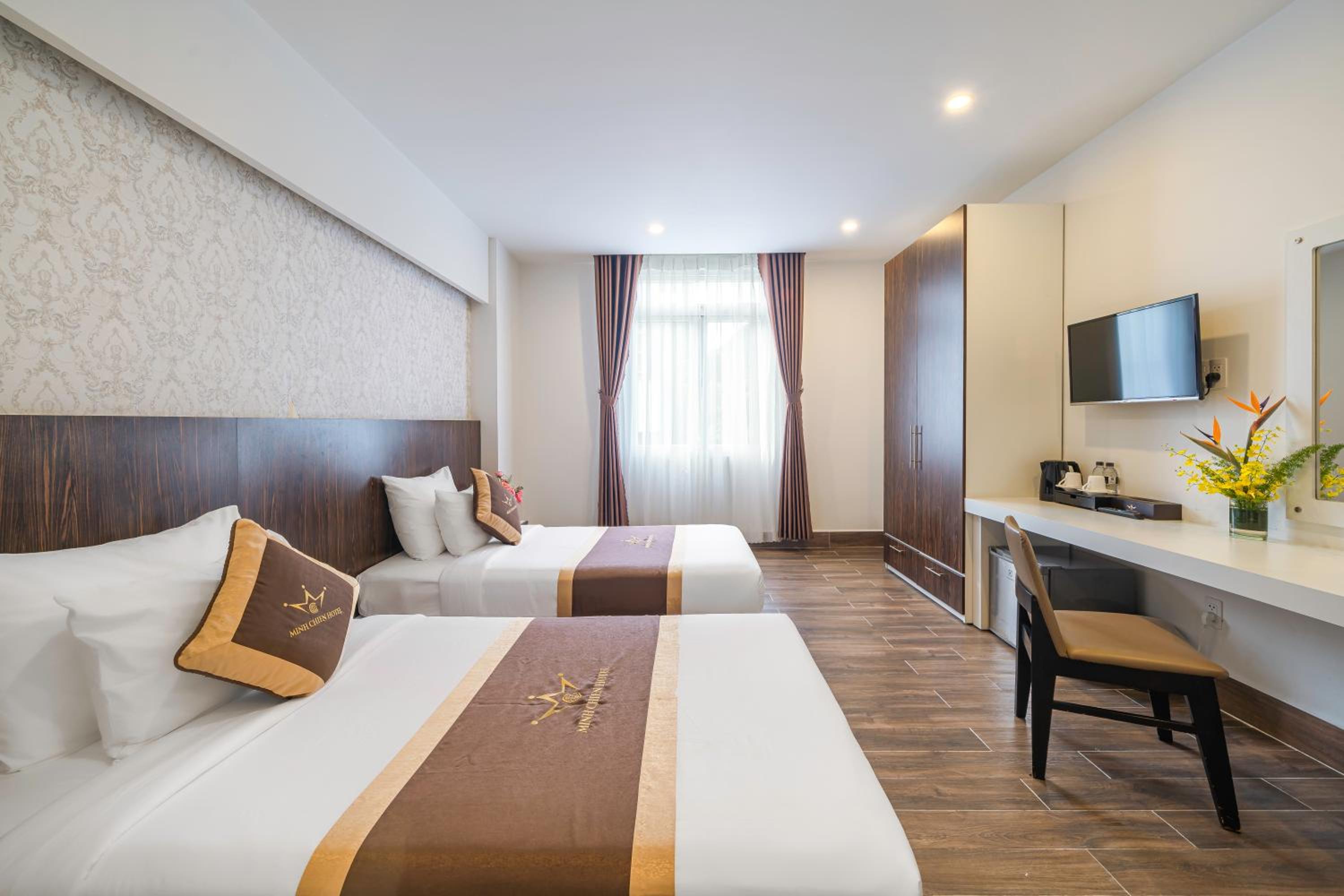 Twin Room with View - Photo 6