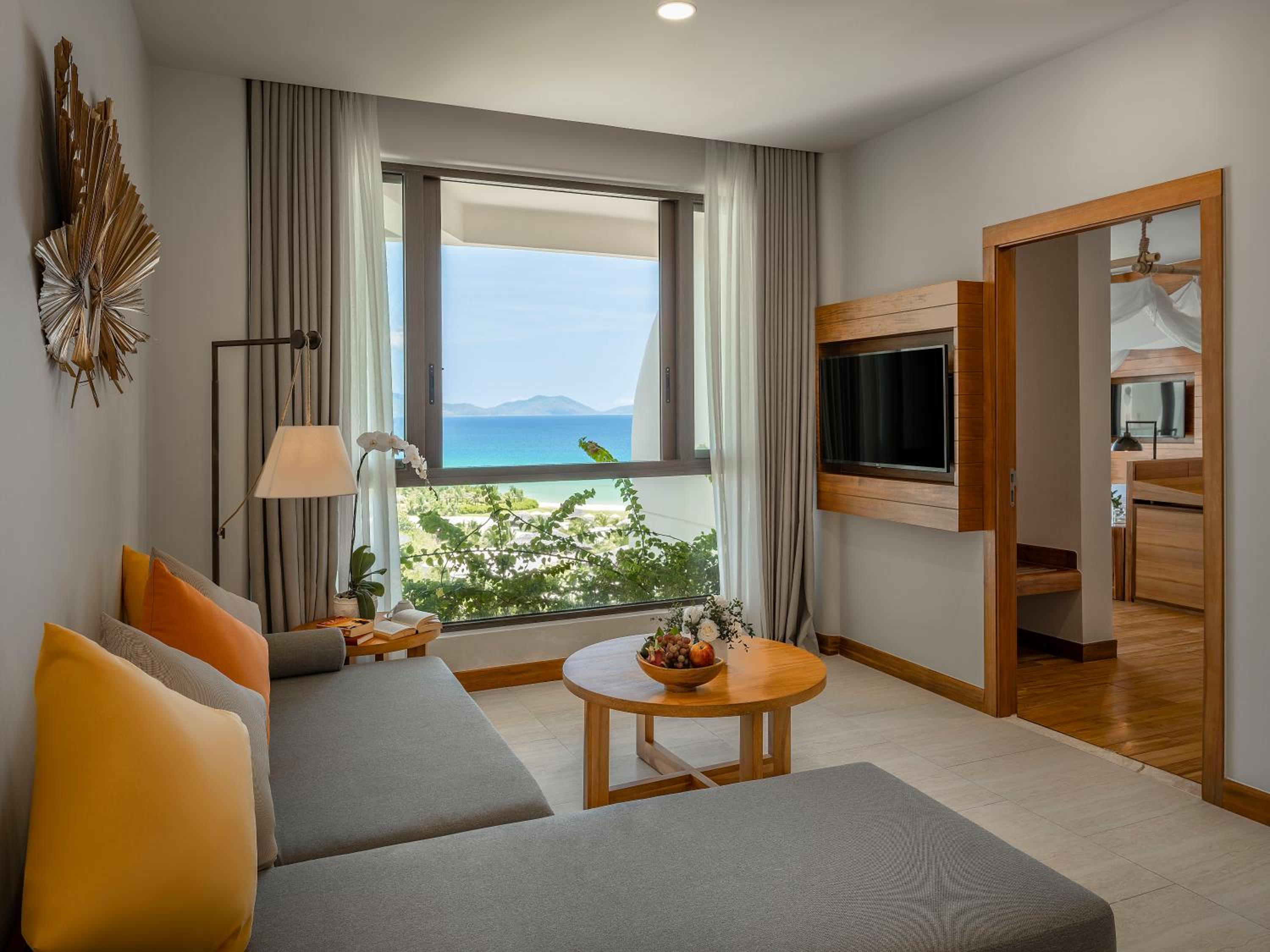 Seaview One-Bedroom Suite - Photo 7