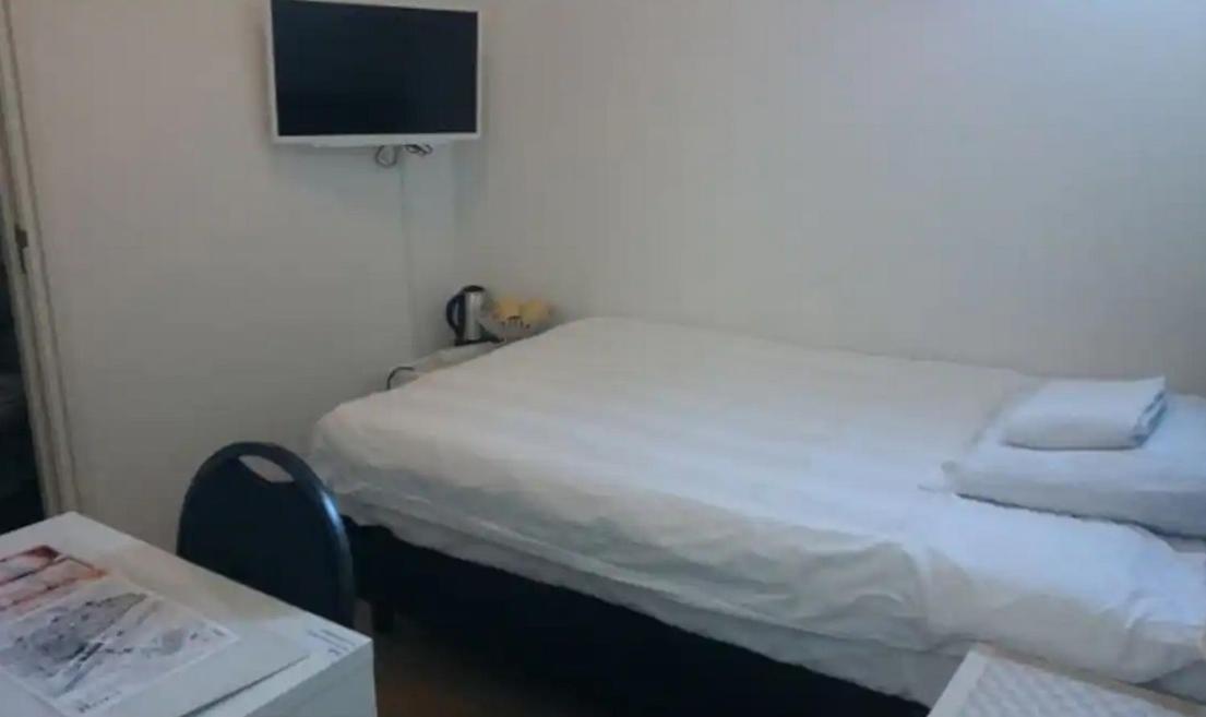 Small Double Room photo 1