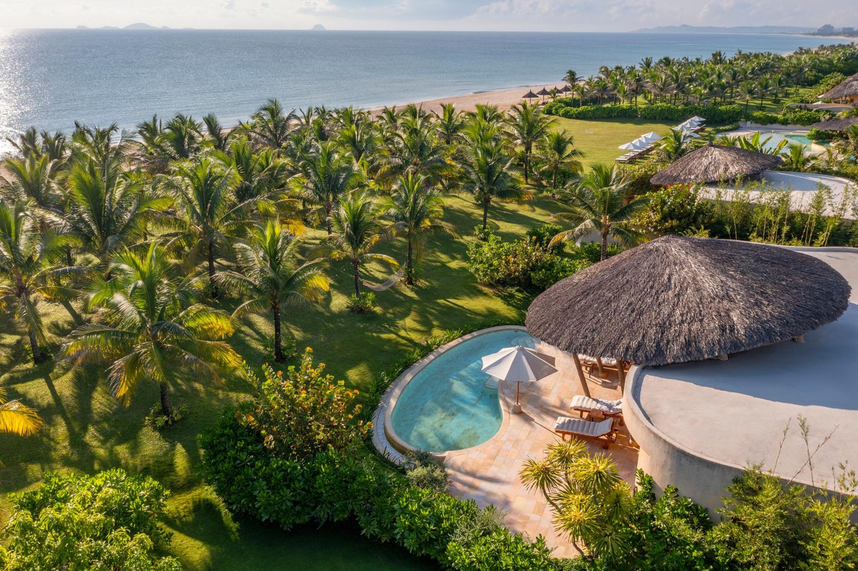Beach Front Four-Bedroom Pool Villa - Photo 10