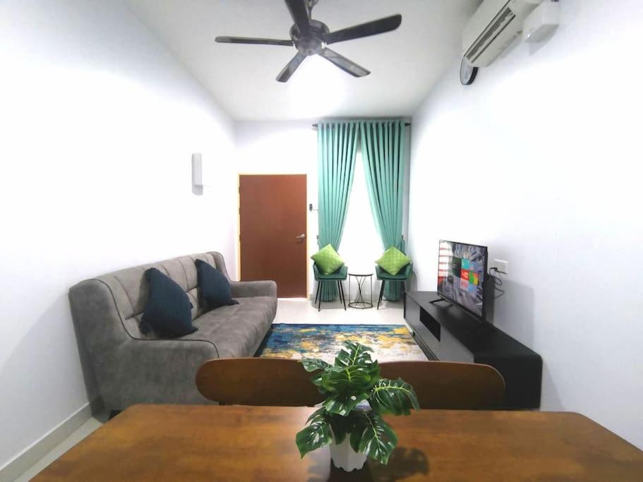 Three-Bedroom House photo 1