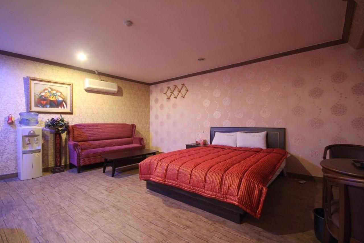 Double Room - Photo 1