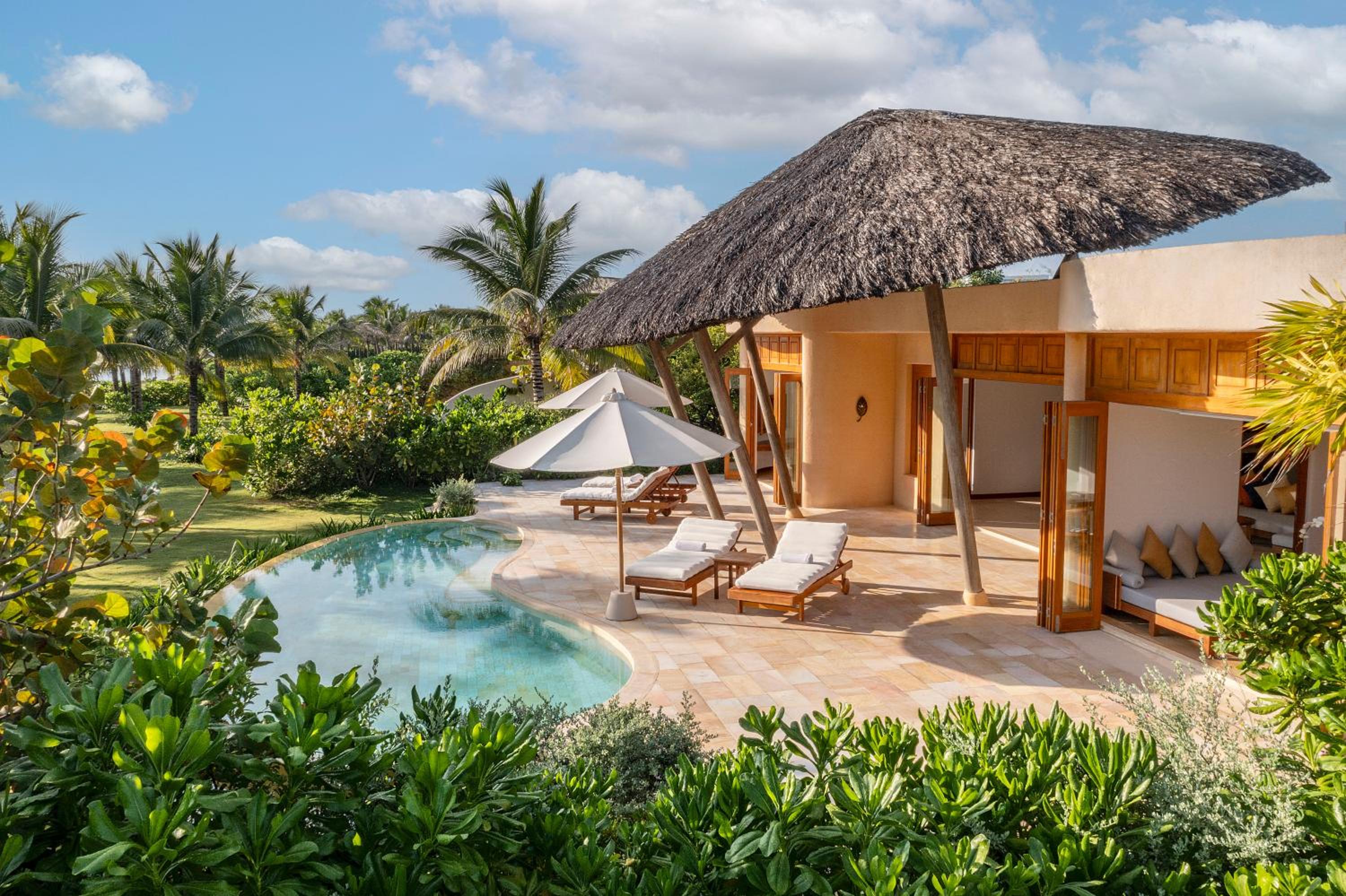 Beach Front Four-Bedroom Pool Villa - Photo 11