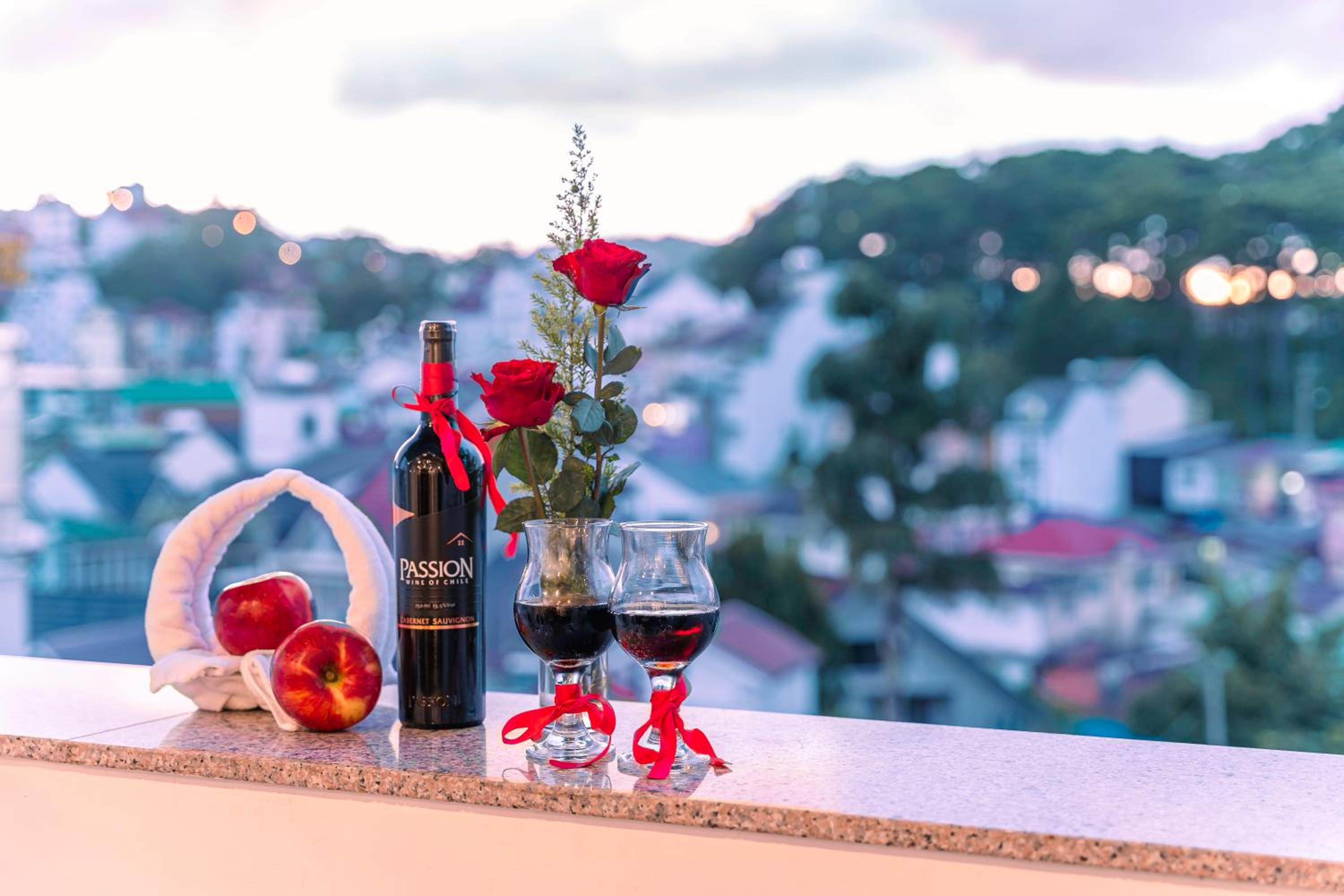 Suite with Mountain View - Photo 12