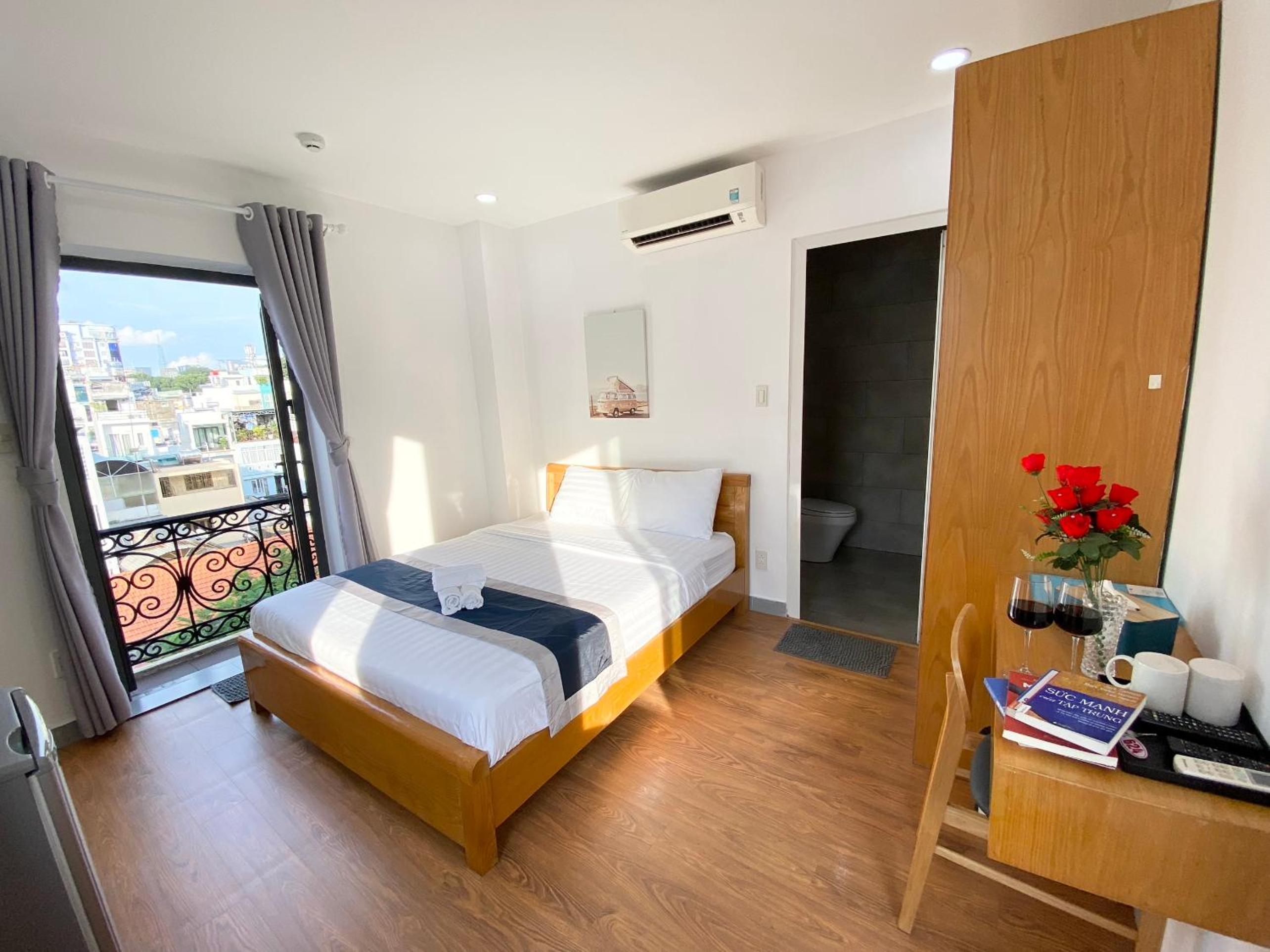 Queen Room with Balcony