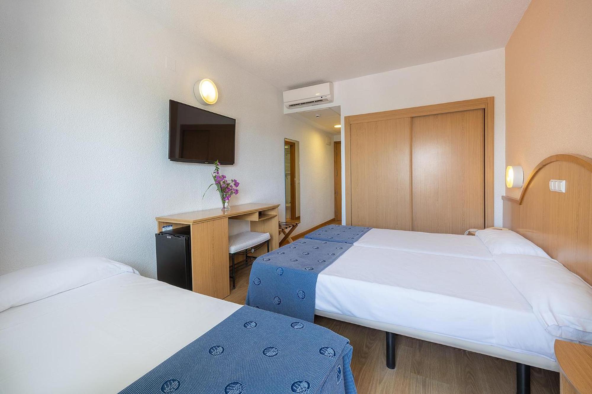 Habitación Triple (3 Adultos)