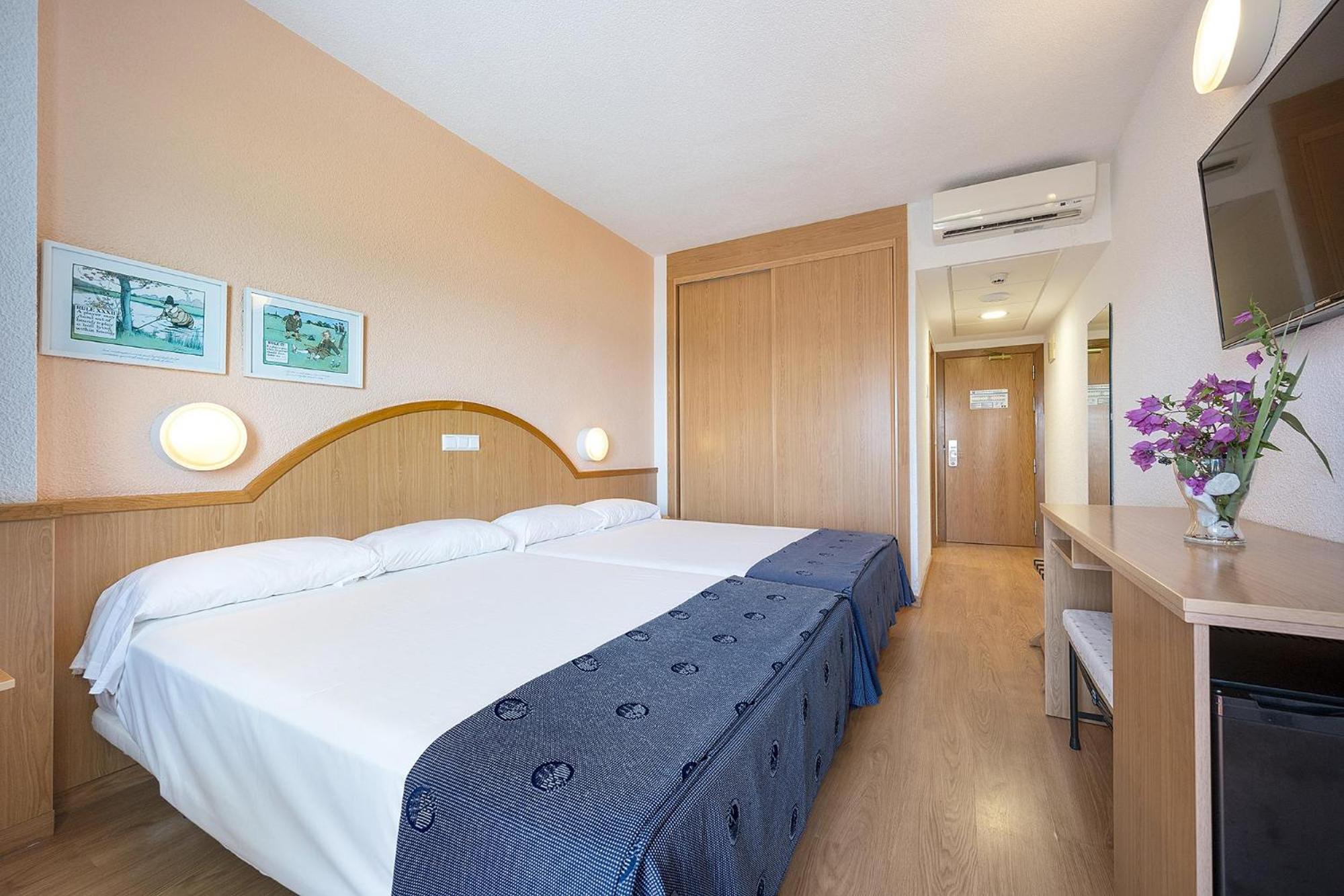Habitación Familiar (2 Adultos + 2 Niños)