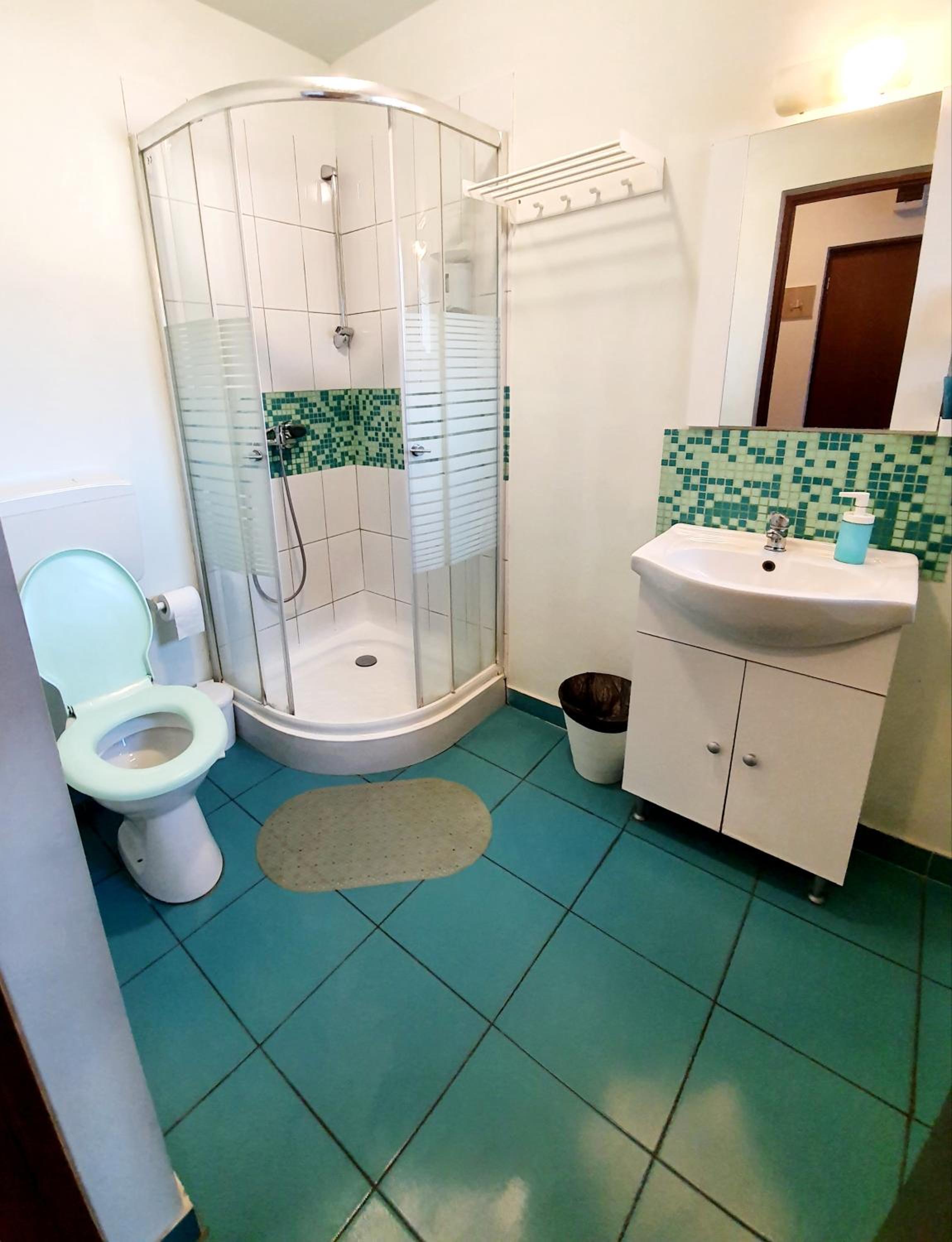 Triple Room with Private Bathroom - Photo 6