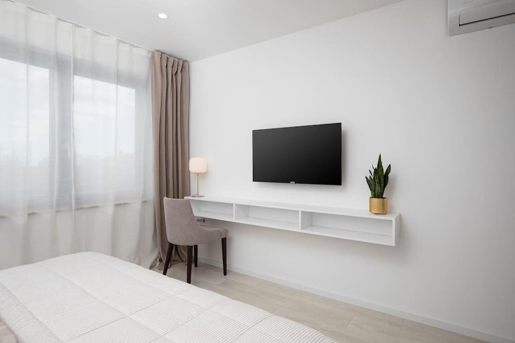 Three-Bedroom Villa photo 3