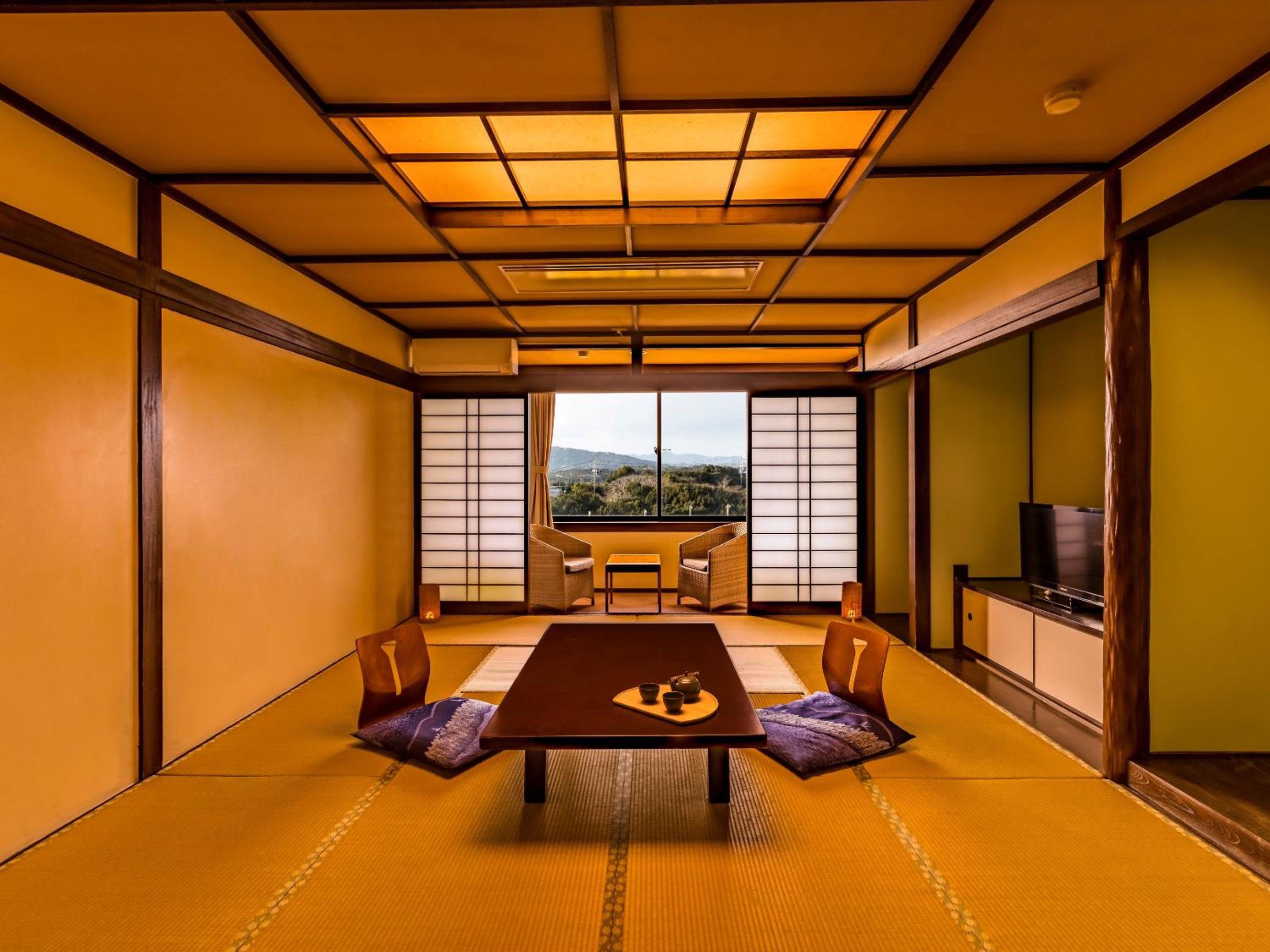 Standard Japanese-Style-Room(Garden View) - Indoor Bath - Non-Smoking photo 1