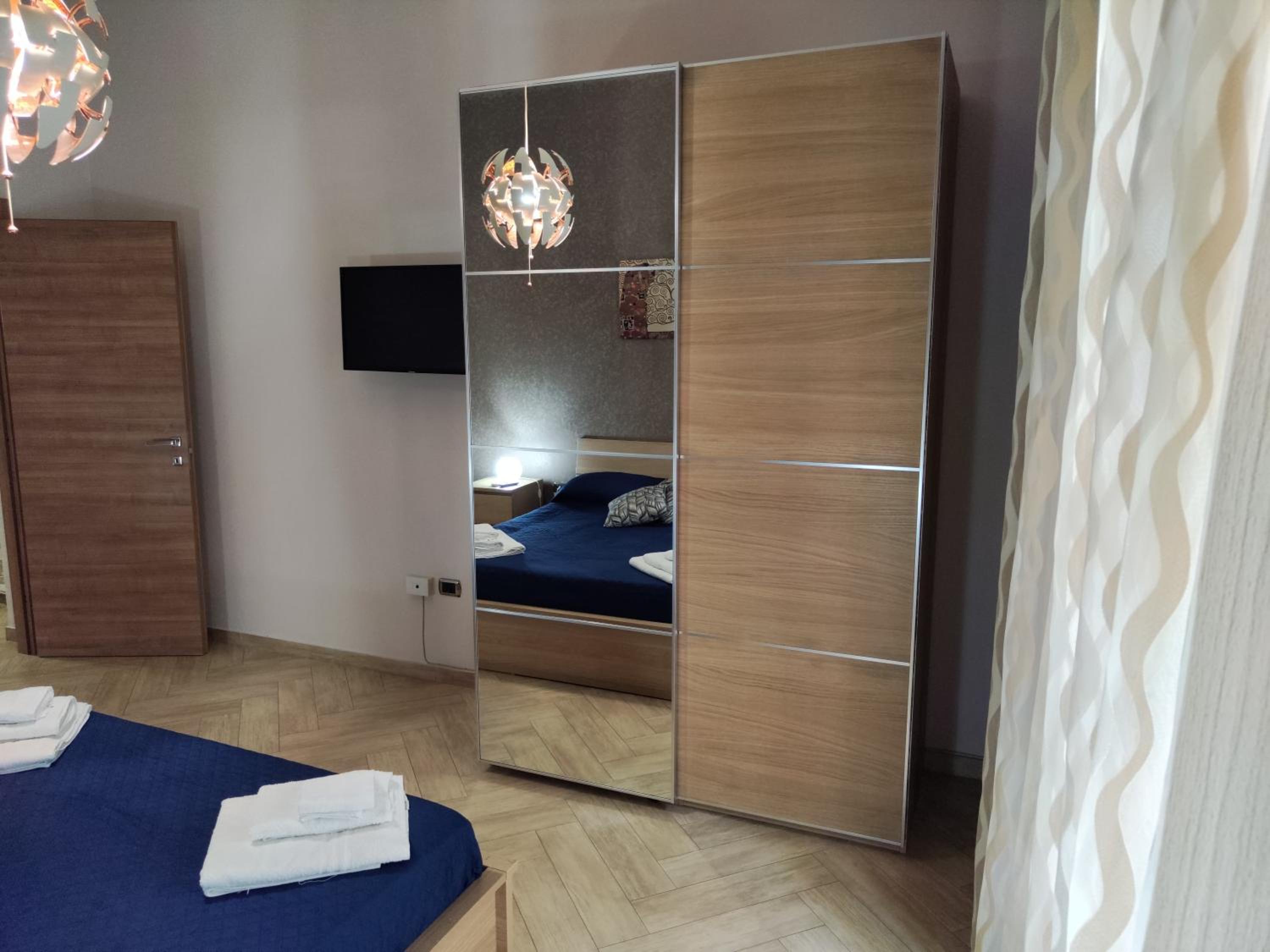 Double Room - Photo 3