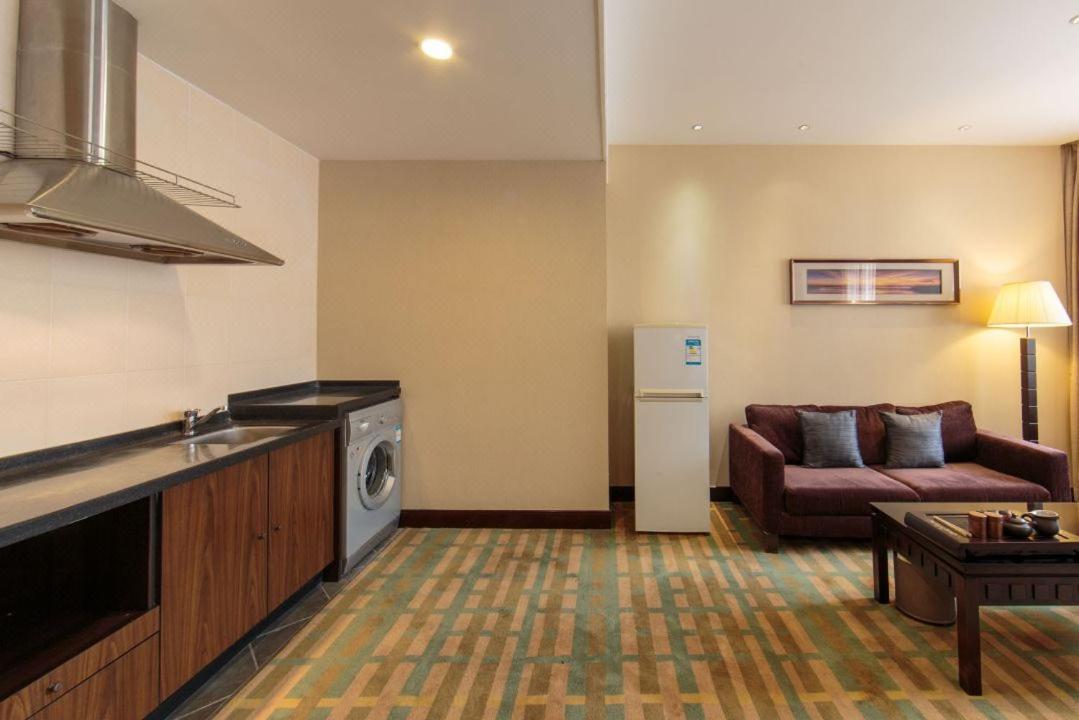 Apartment photo 2