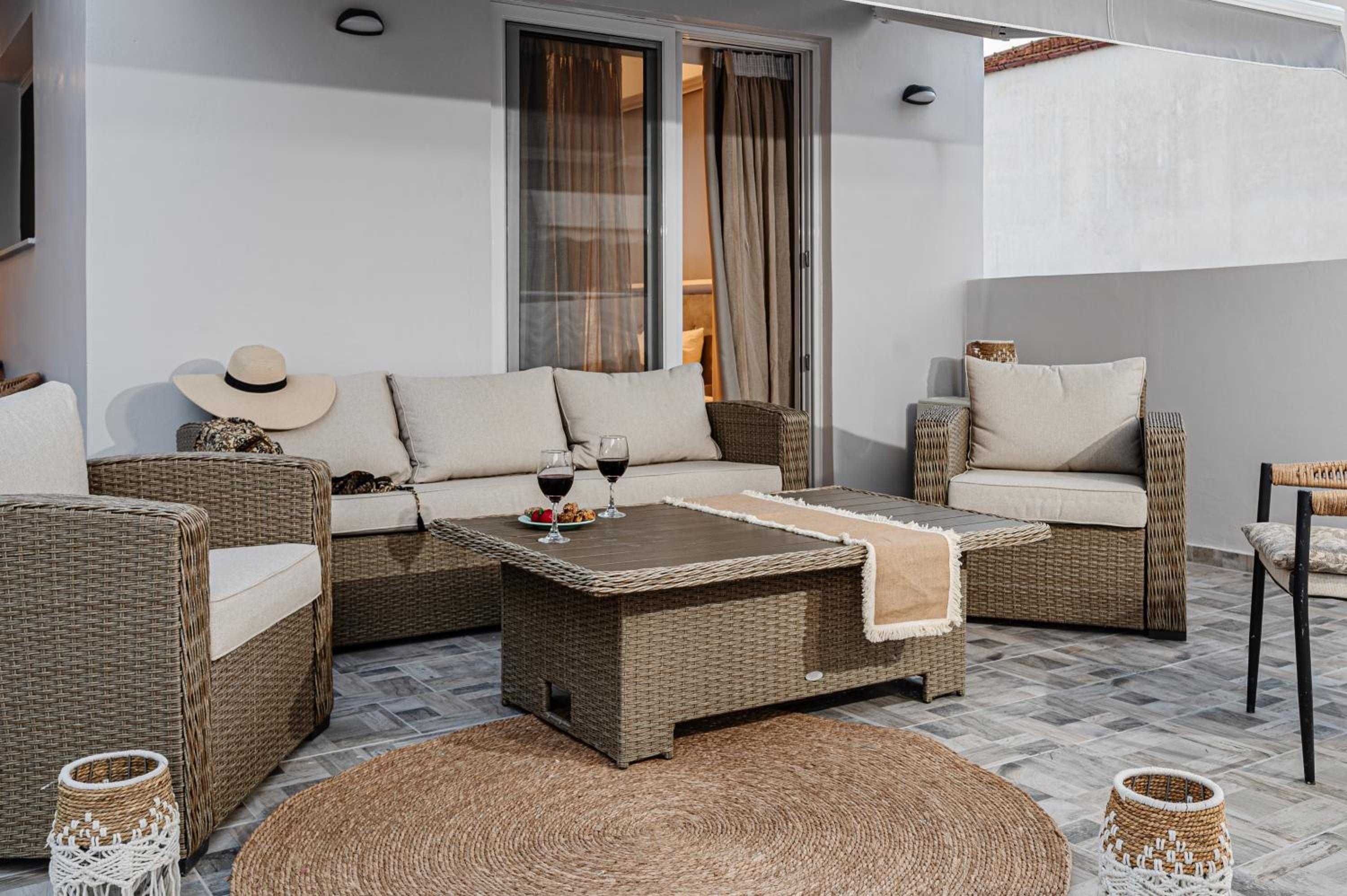 Double Room with Patio photo 2
