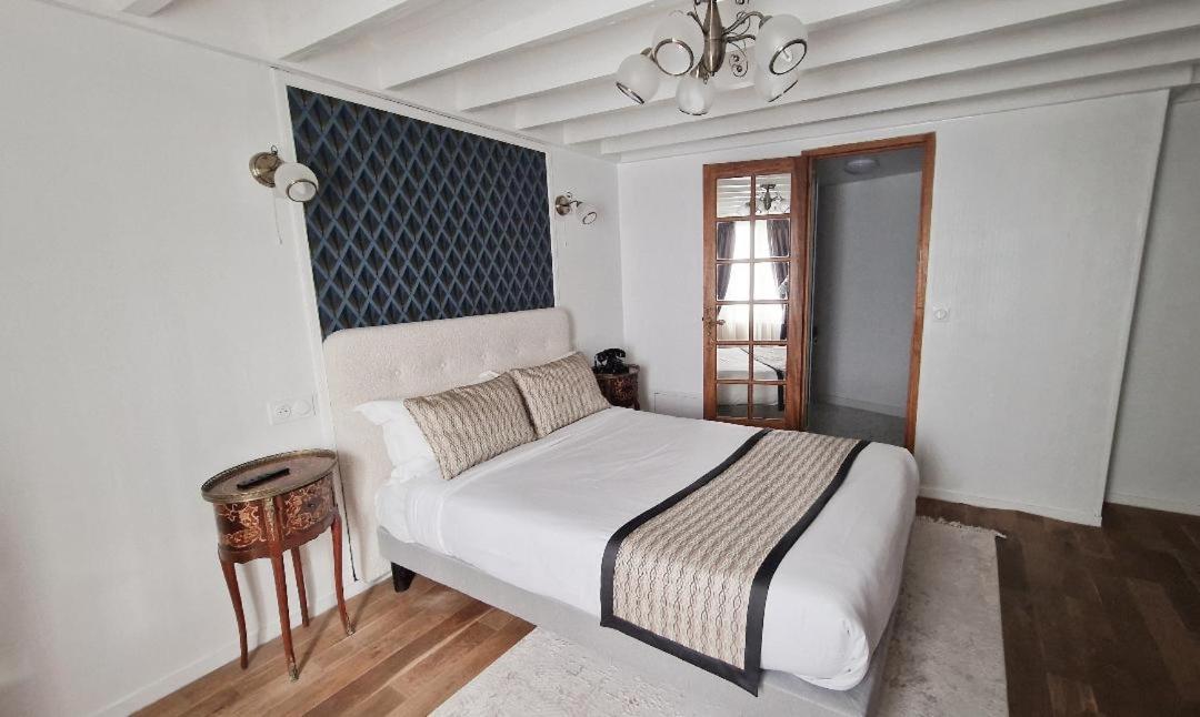 Standard Double Room - Photo 3