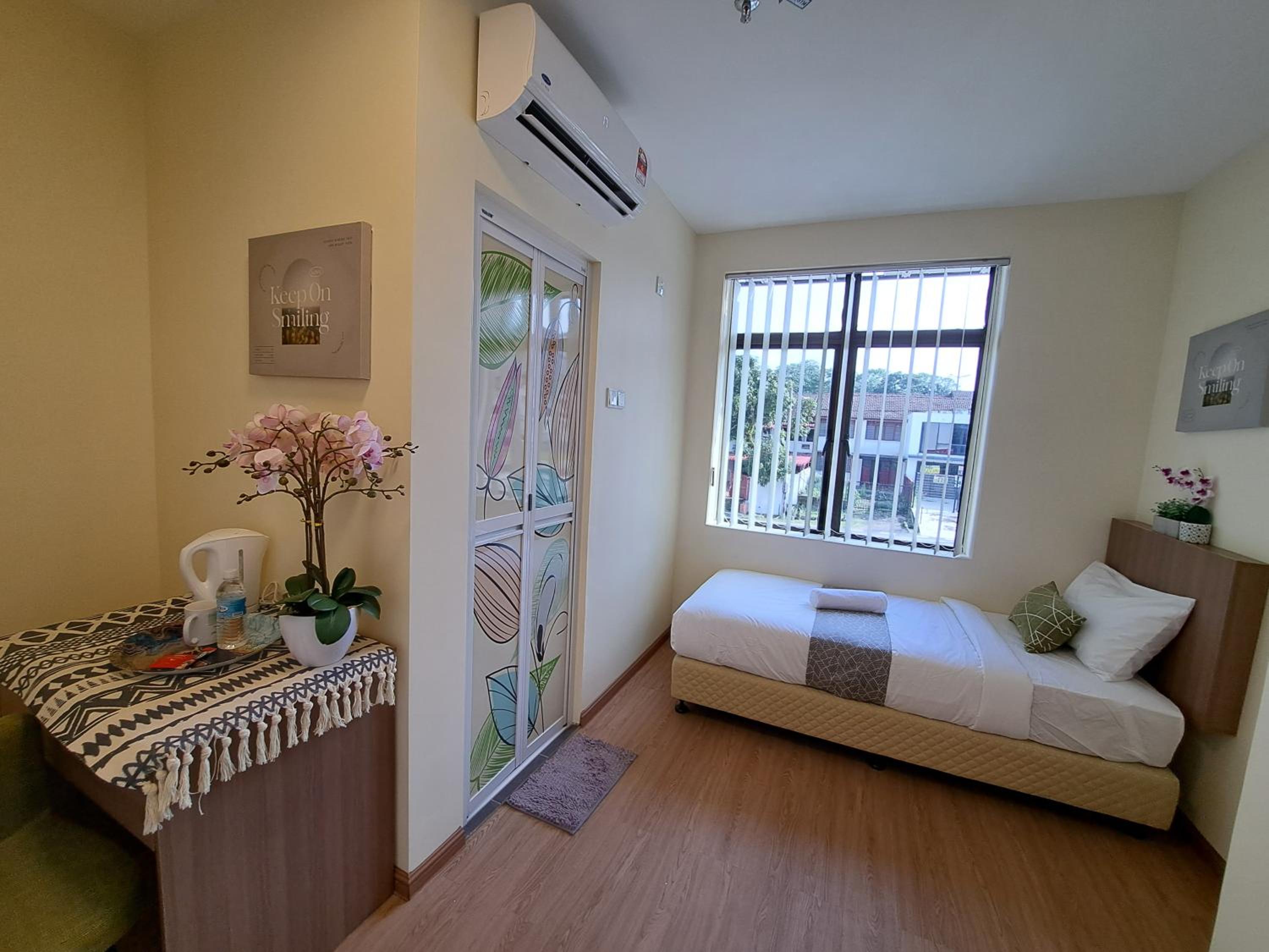 Deluxe Single Room