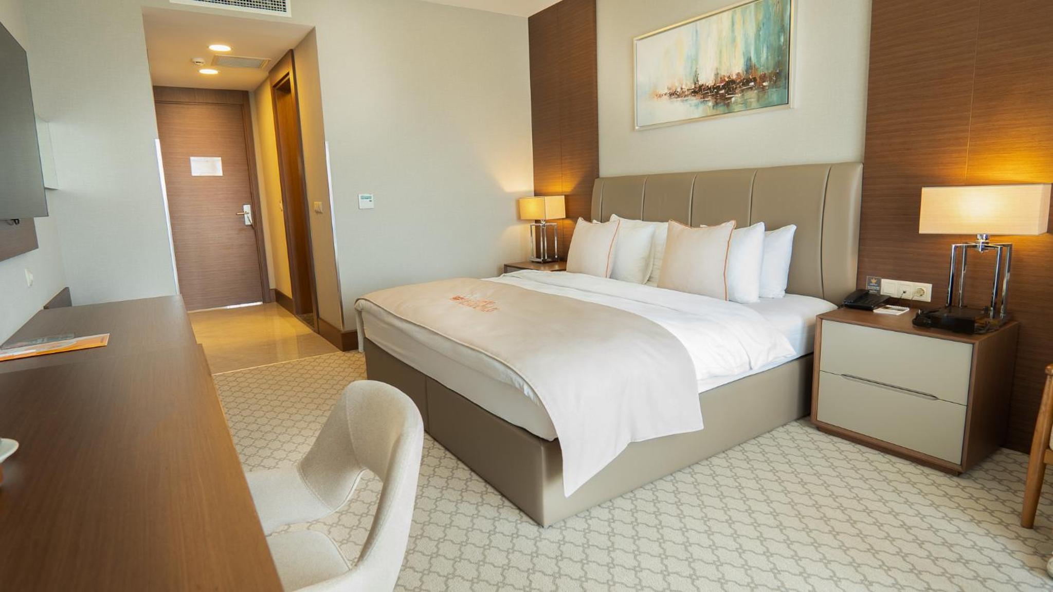 Deluxe Room - Photo 2