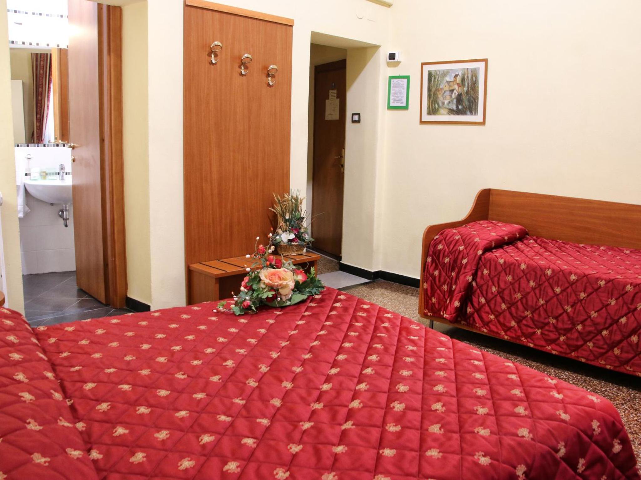 Triple Room - Photo 3