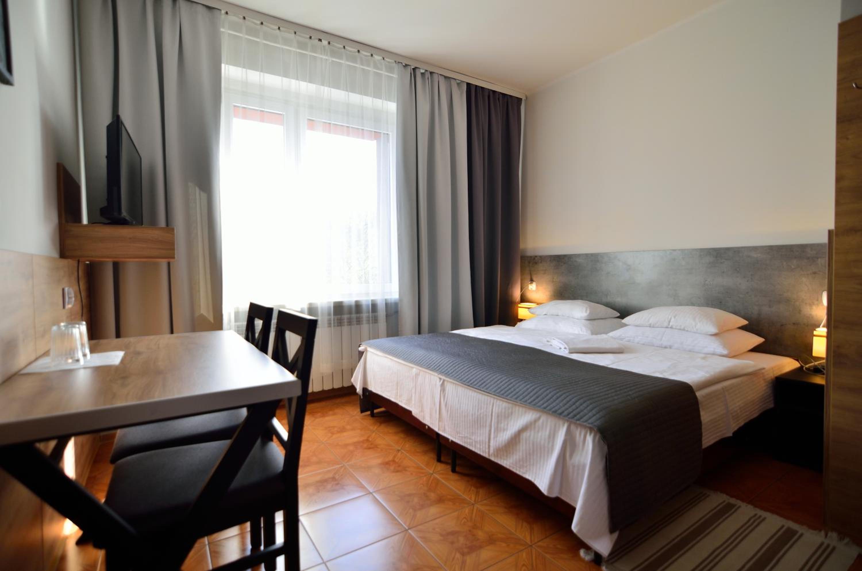 Double Room - Photo 2