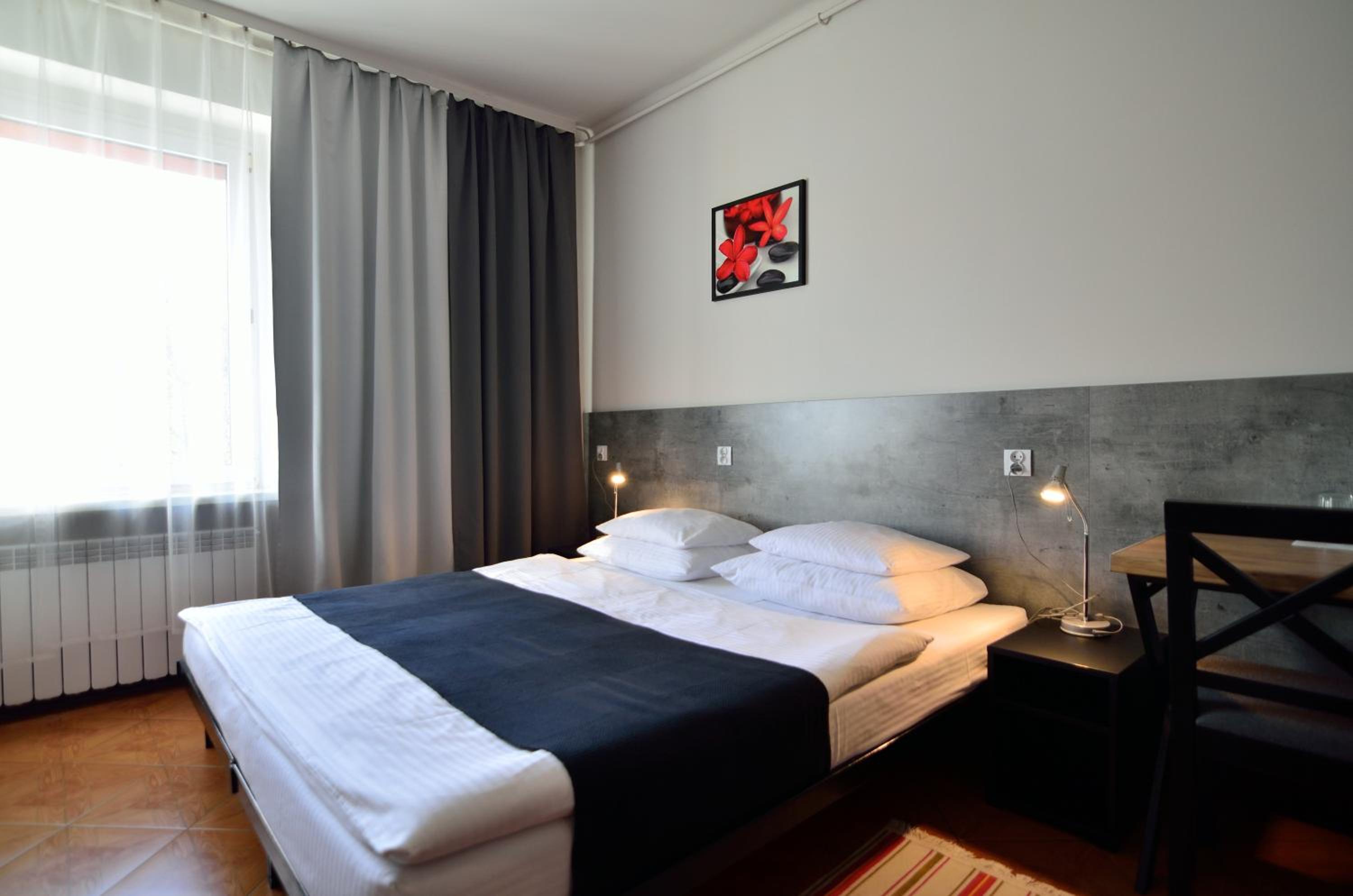 Double Room - Photo 4