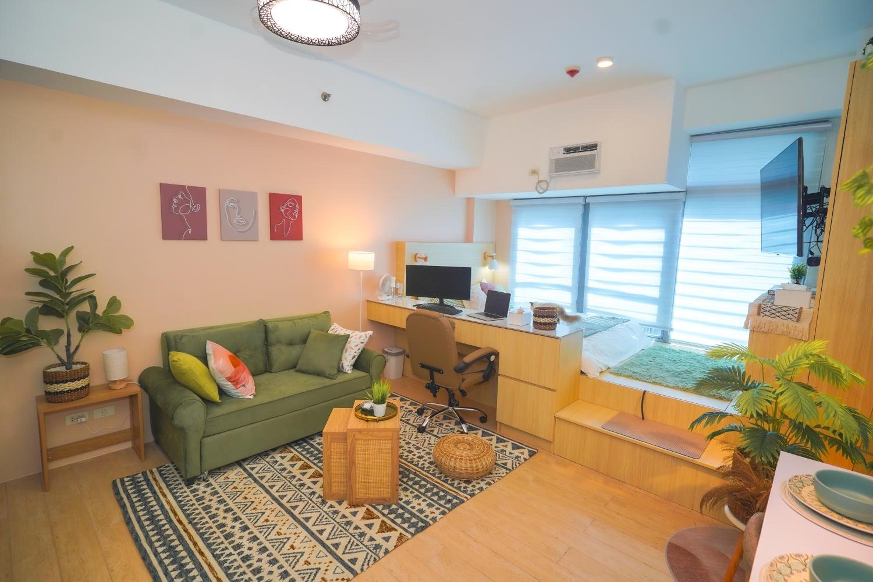 Double Bed Deluxe Studio