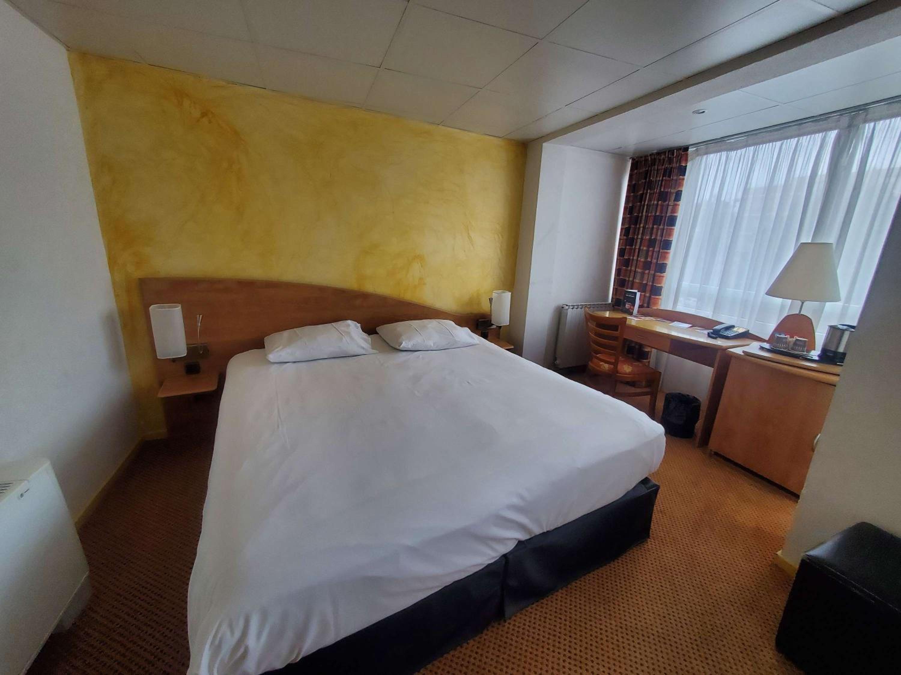 Standard Double Room with Sofa Bed - Photo 1