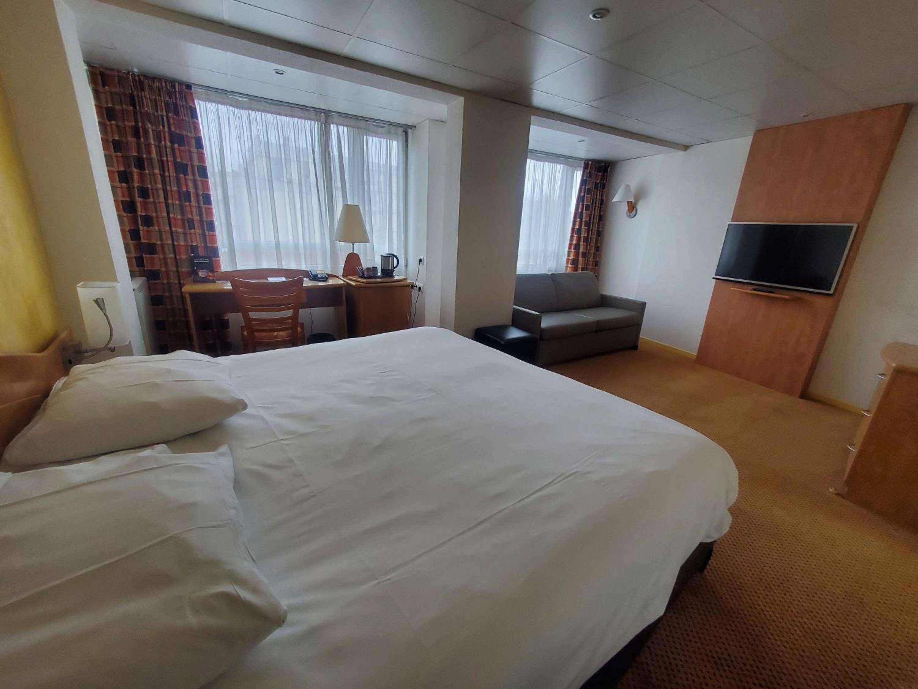Standard Double Room with Sofa Bed - Photo 7