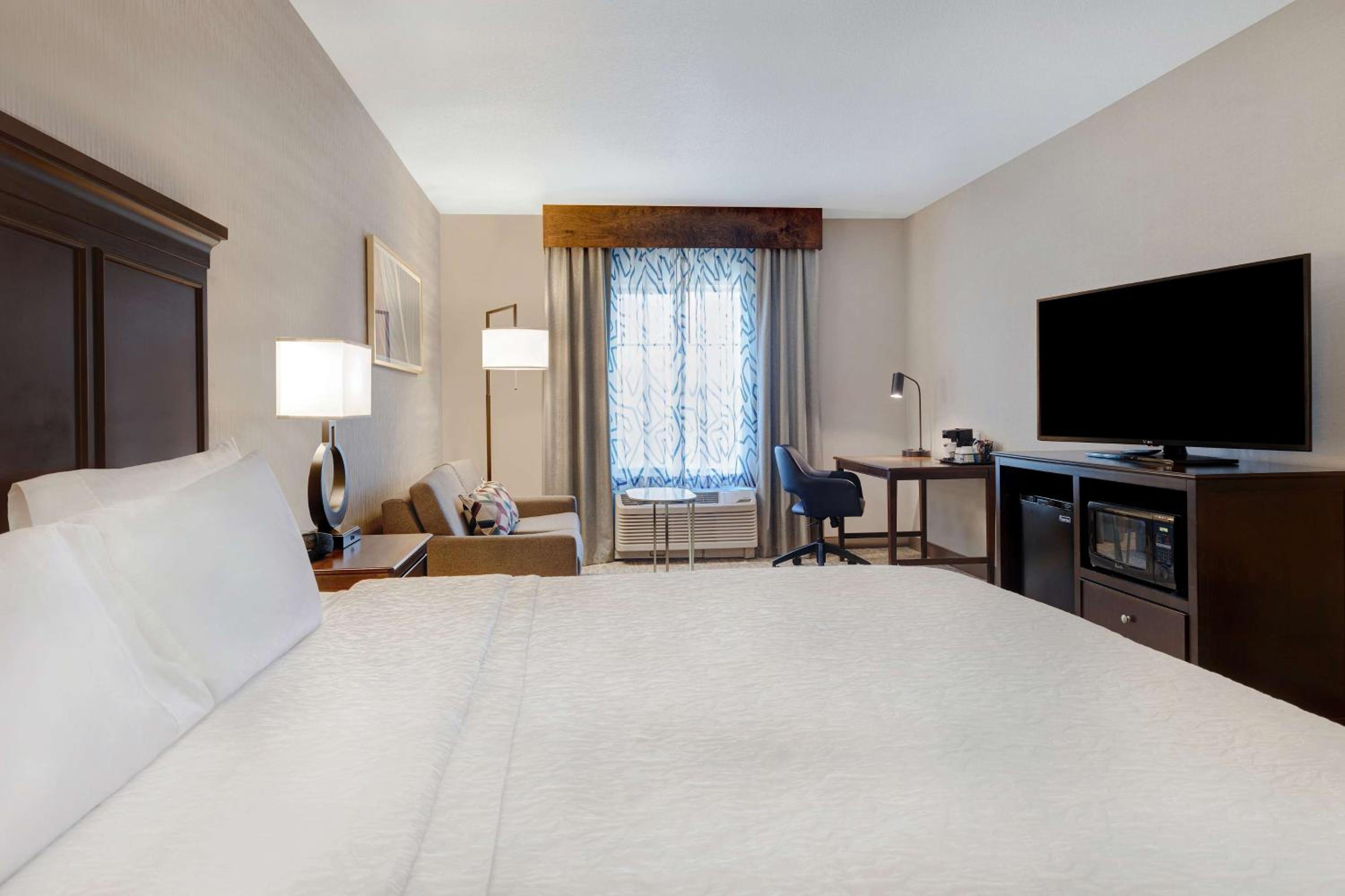 King Studio Suite - Non-Smoking - Photo 2