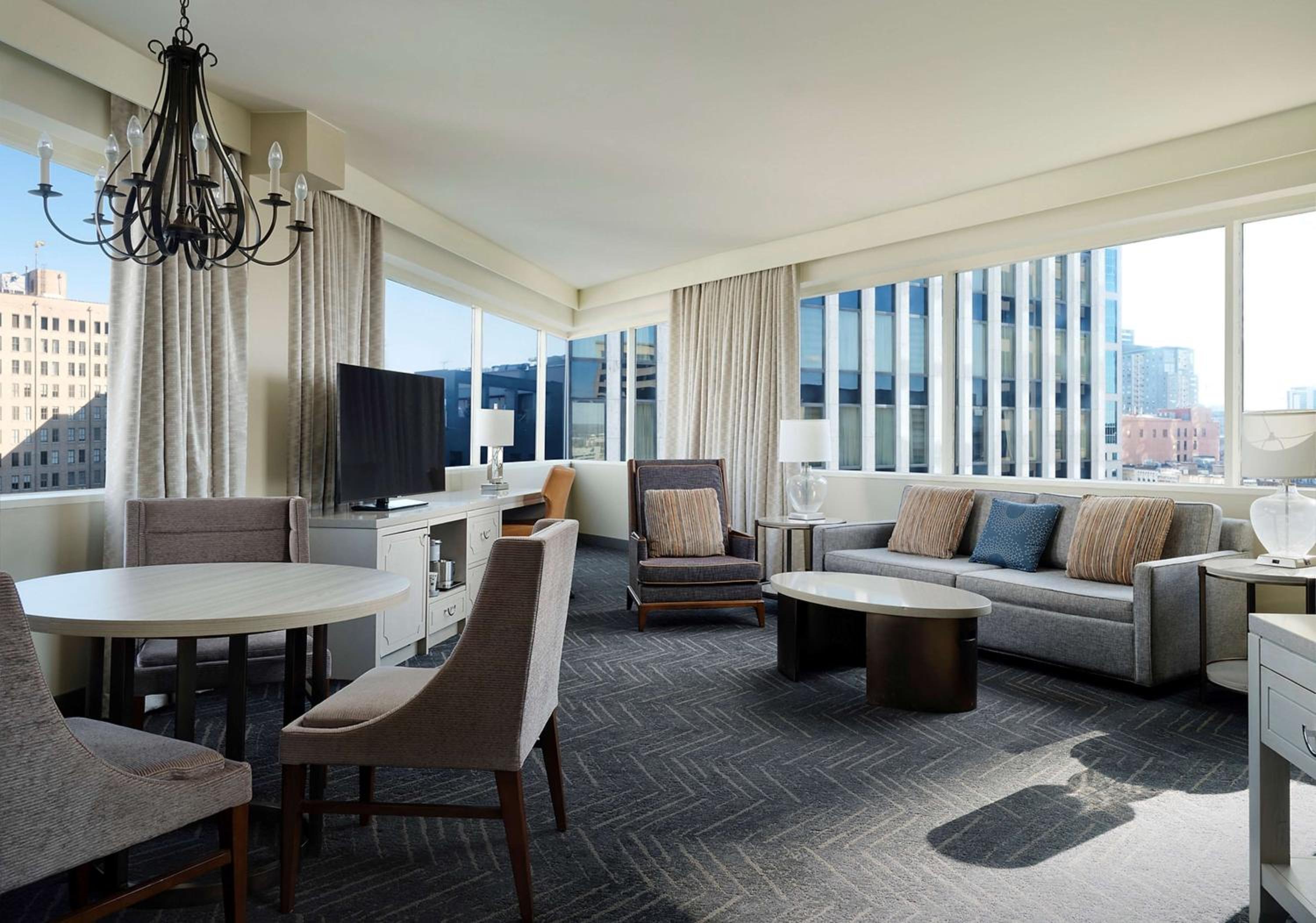 Two Room King Suite with Sofa Bed - Photo 6