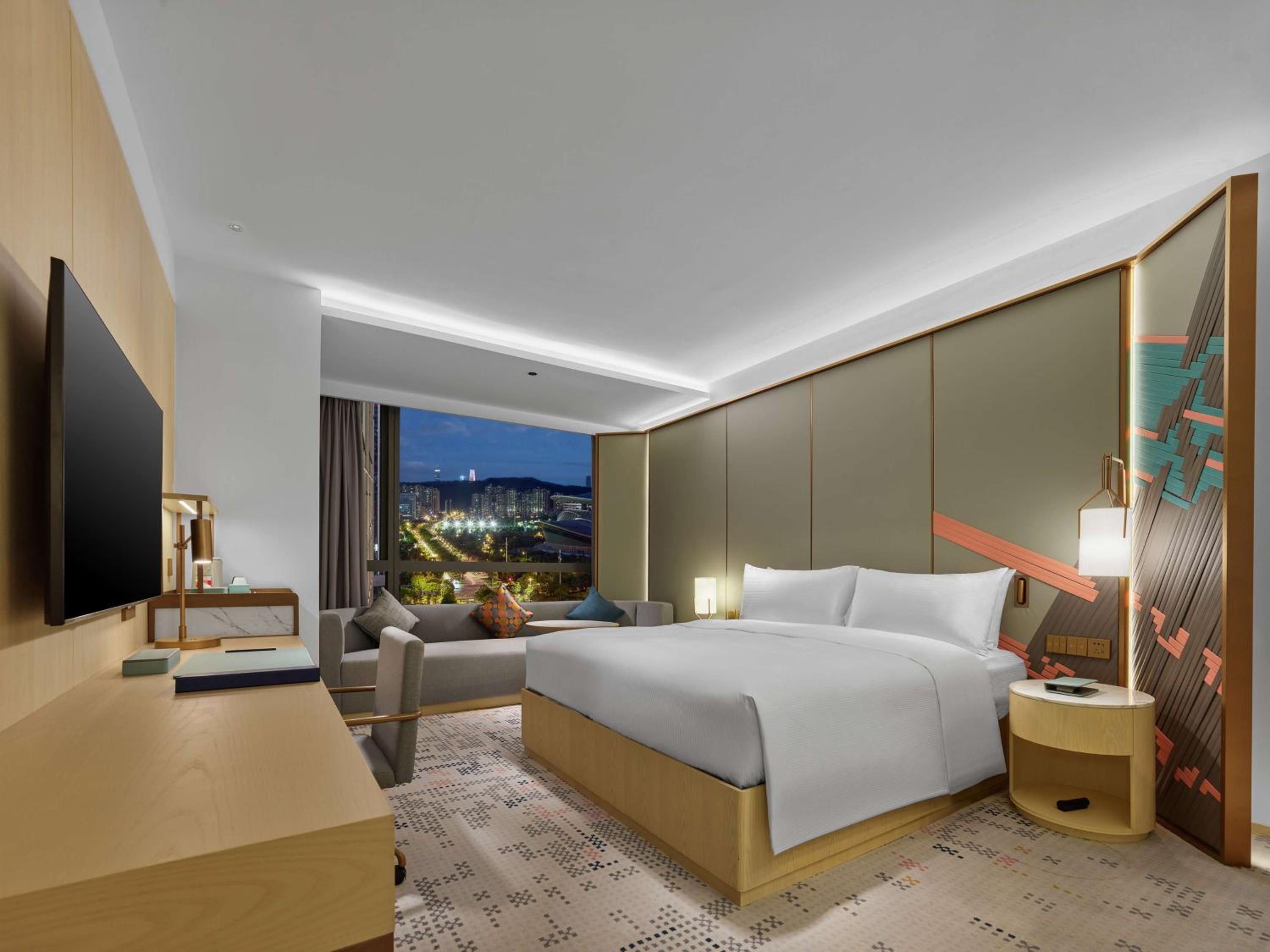 Superior King Room - High Floor photo 3