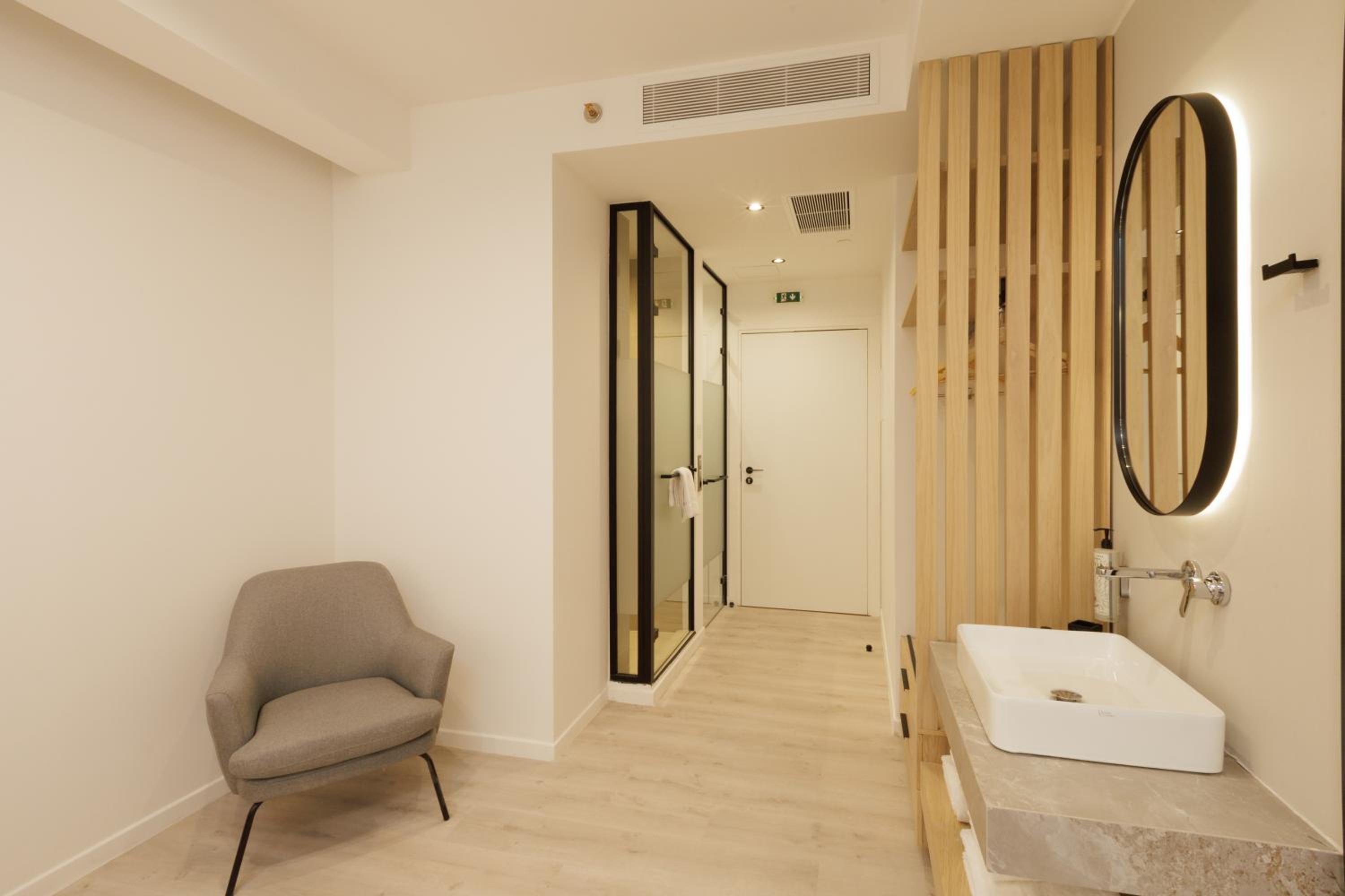 Easy Room