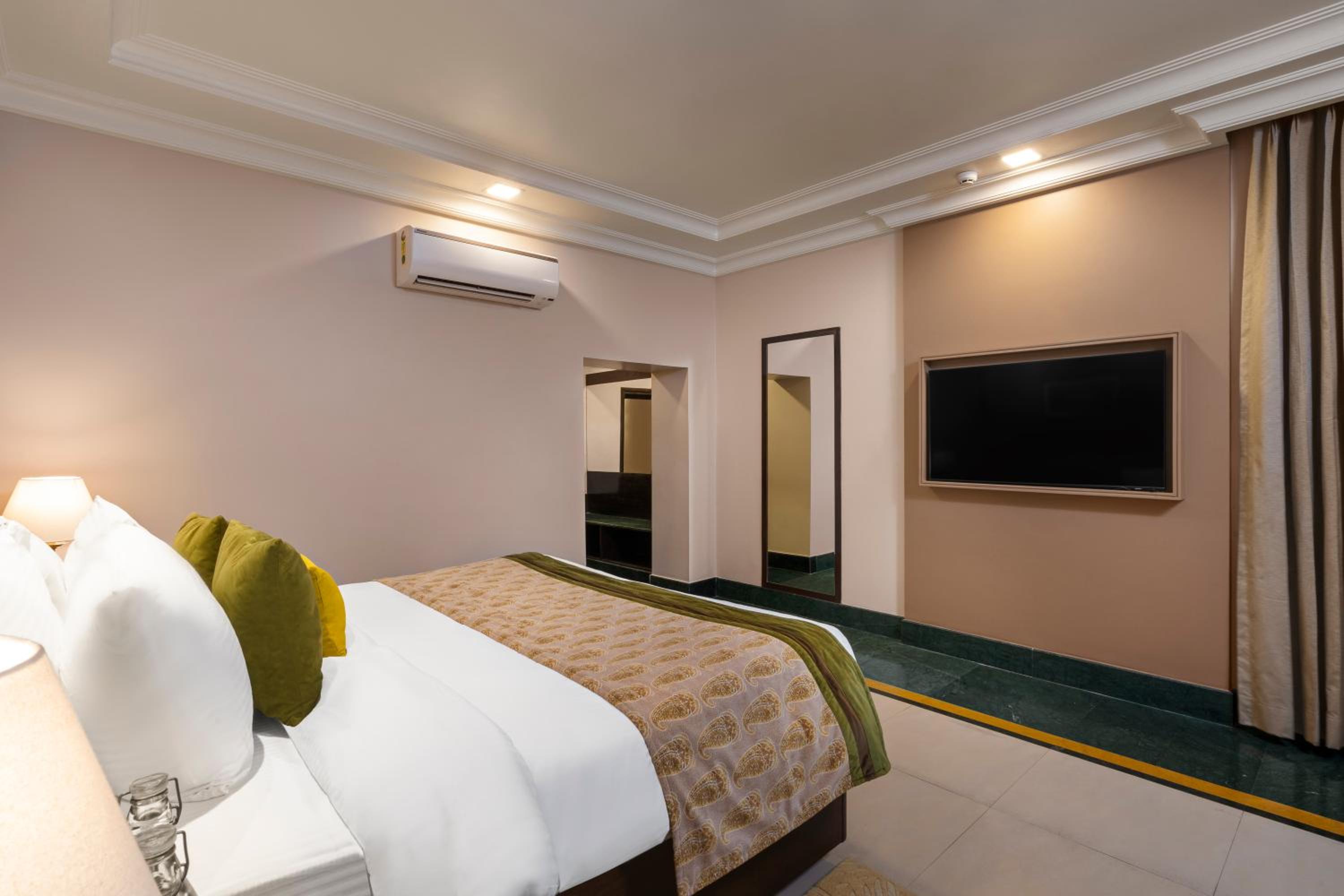 Maharajah Suite - Photo 7