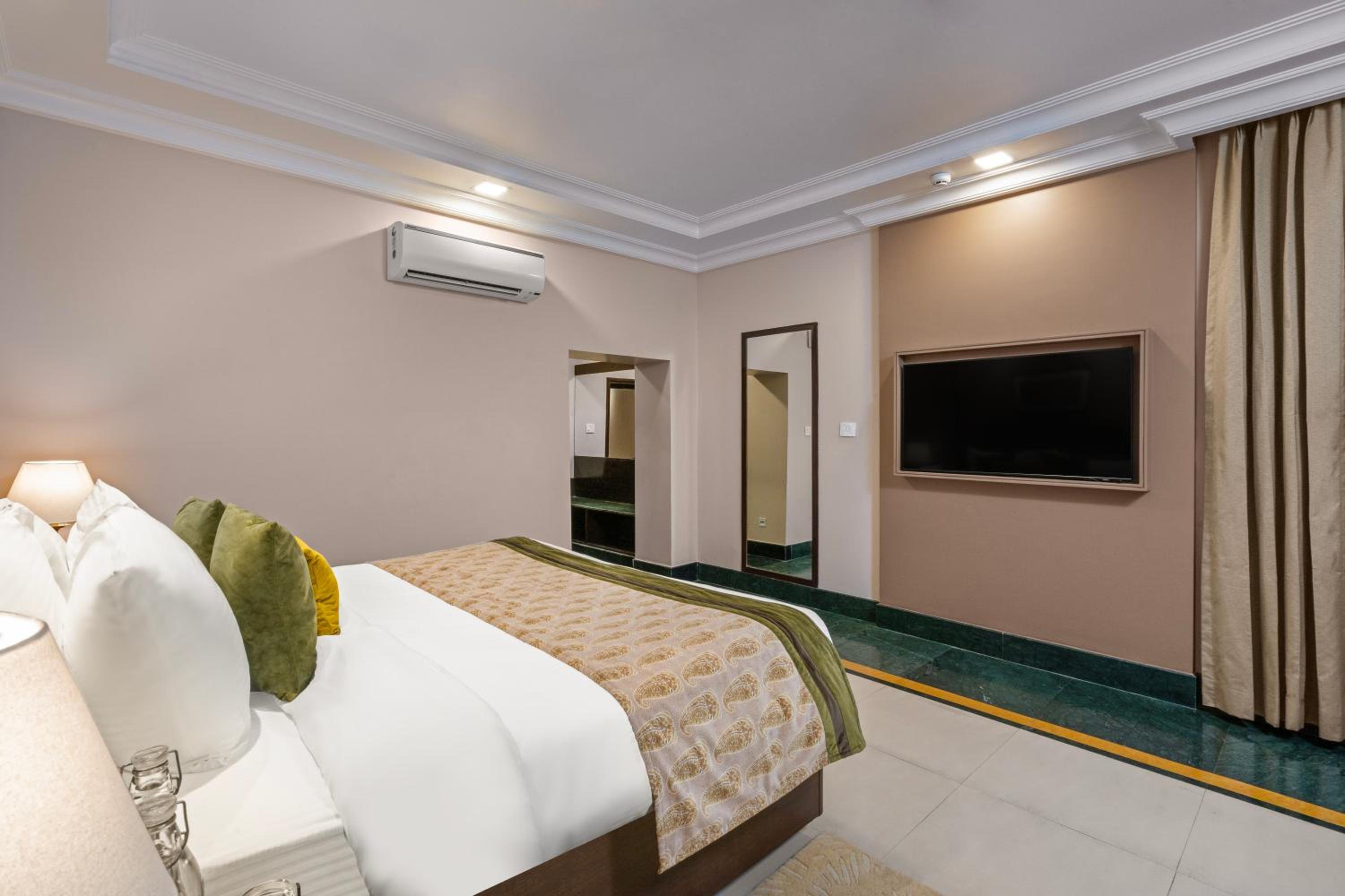 Maharajah Suite - Photo 11