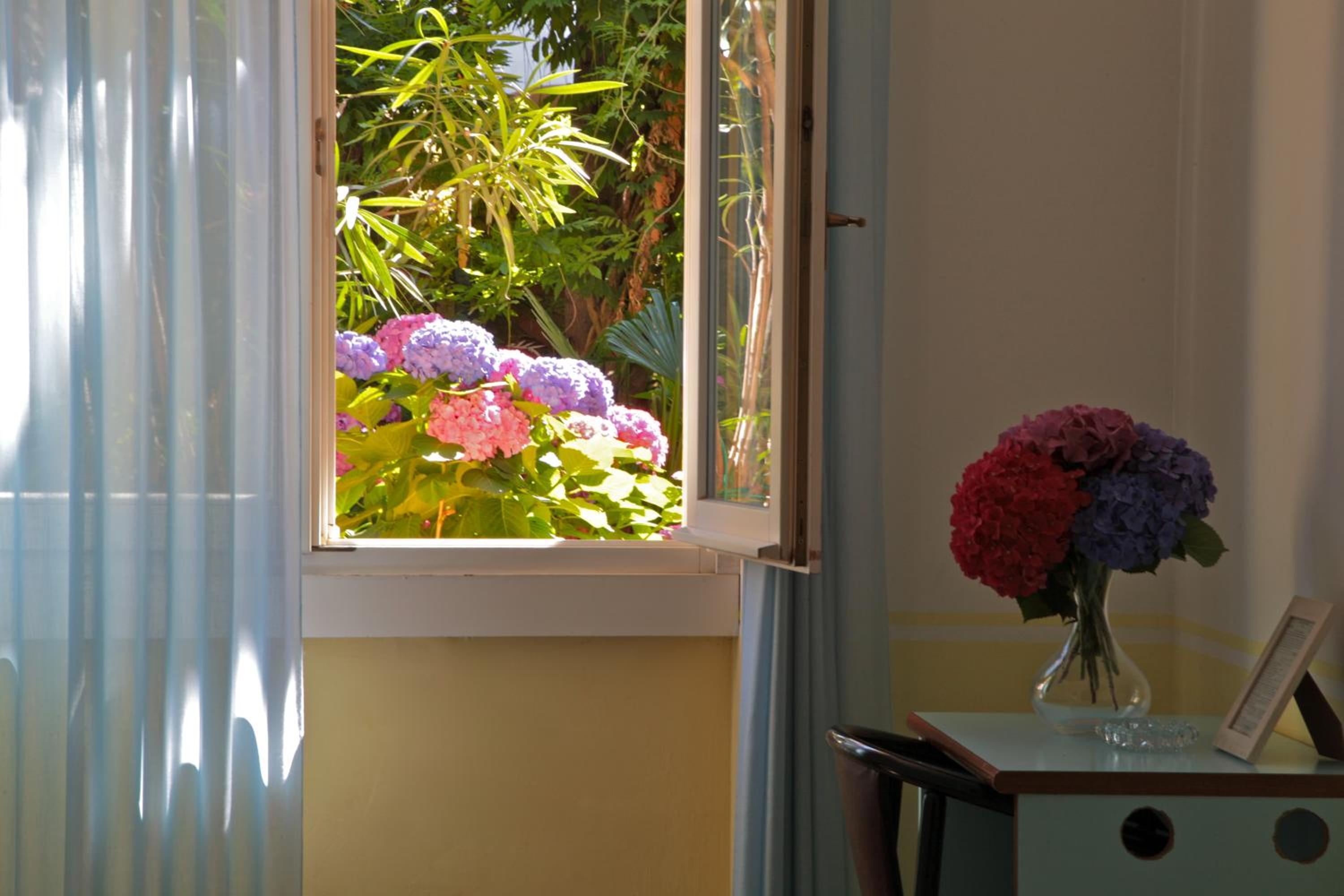 Double Room - Photo 5