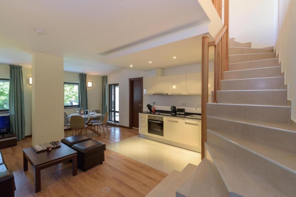 Maisonette photo 1