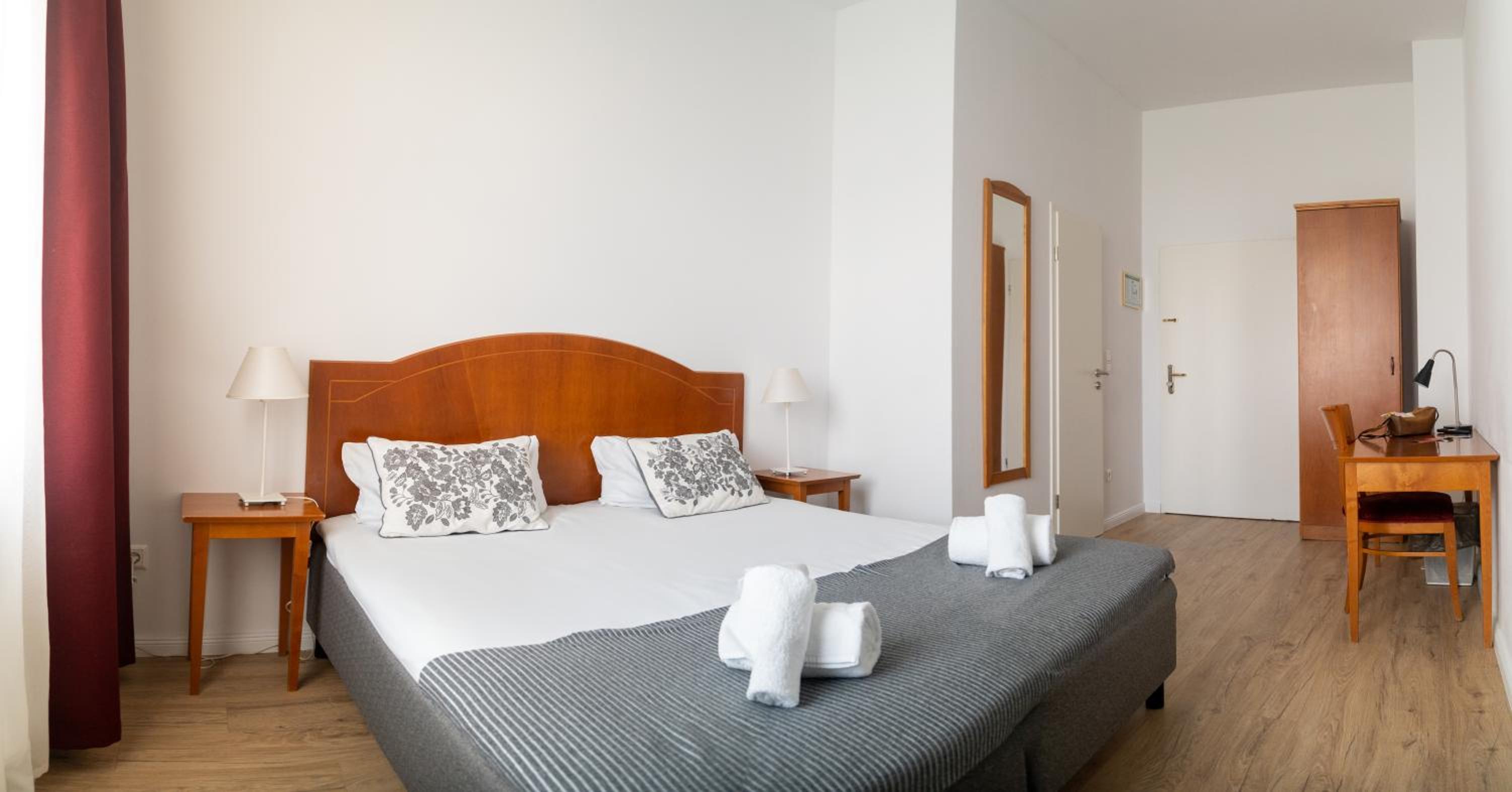 Bed in 2 Bed Male Dorm Ensuite photo 2