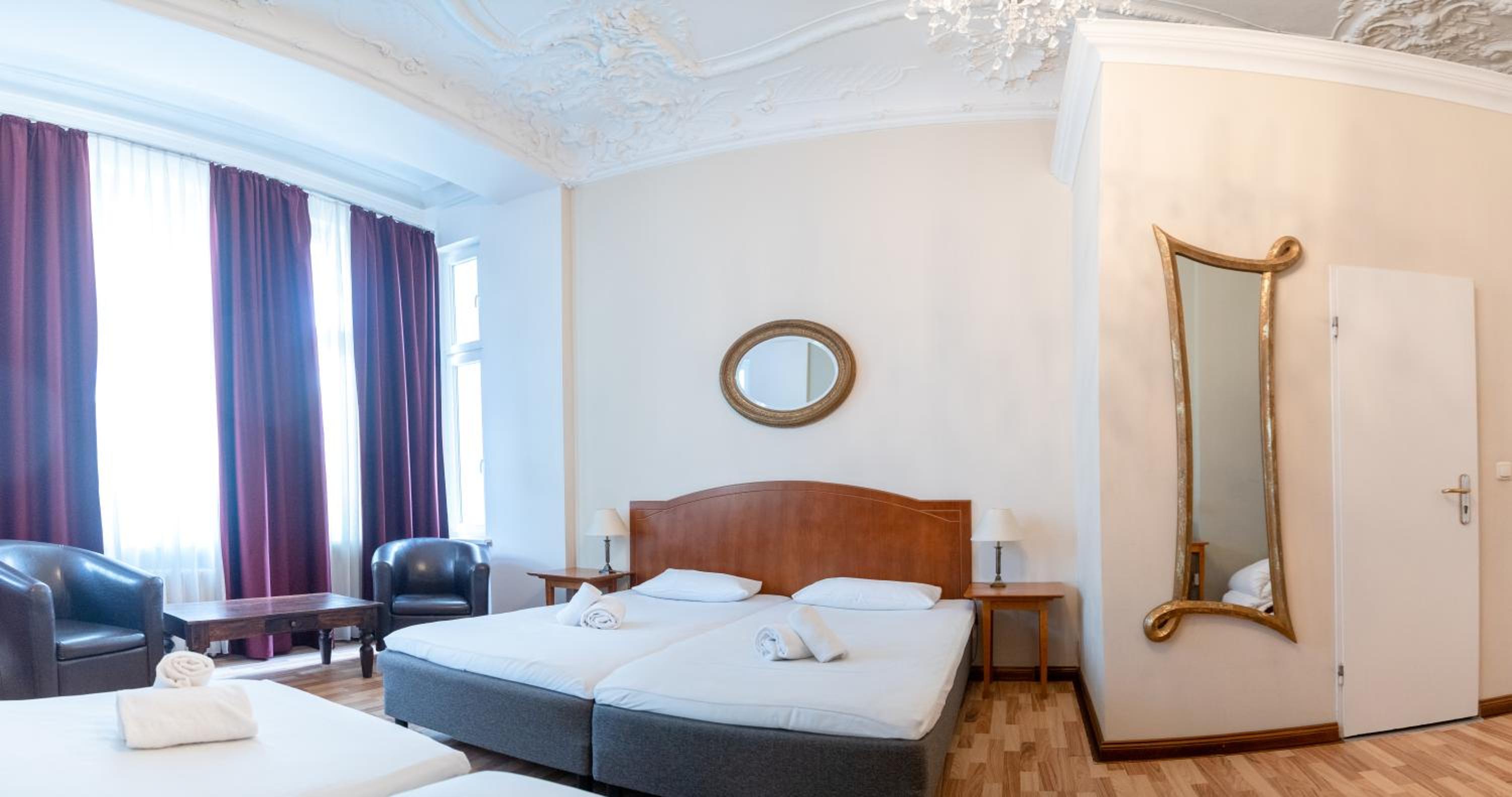 Quadruple Room Ensuite with Balcony photo 3