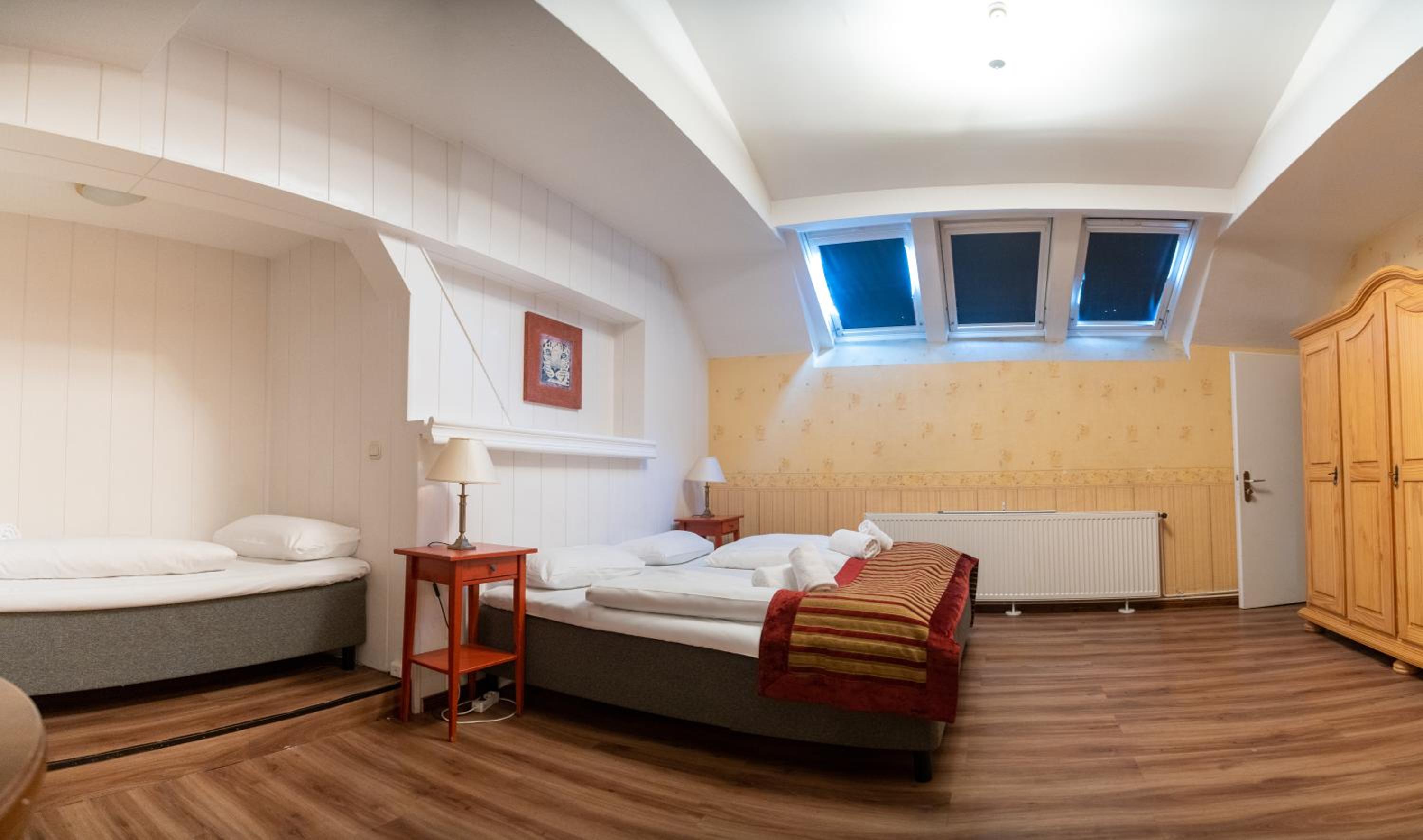 5 Bed Private Room Ensuite photo 1