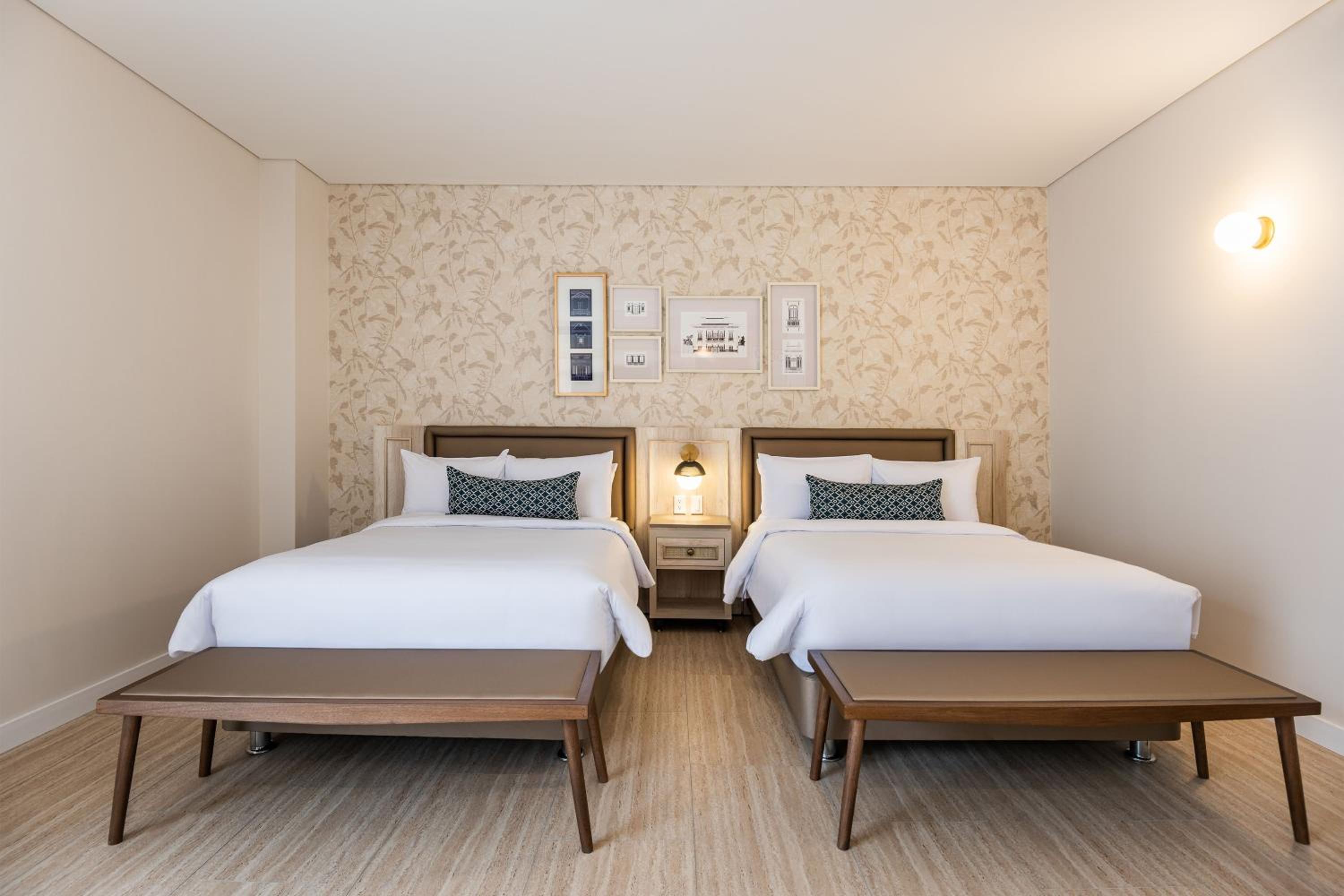 Deluxe Twin Room, Guest room, 2 Twin/Single Bed(s) - Photo 4
