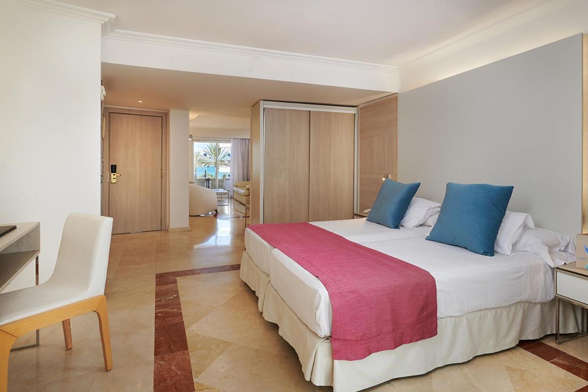 Suite Junior con vista al mar (2 adultos)