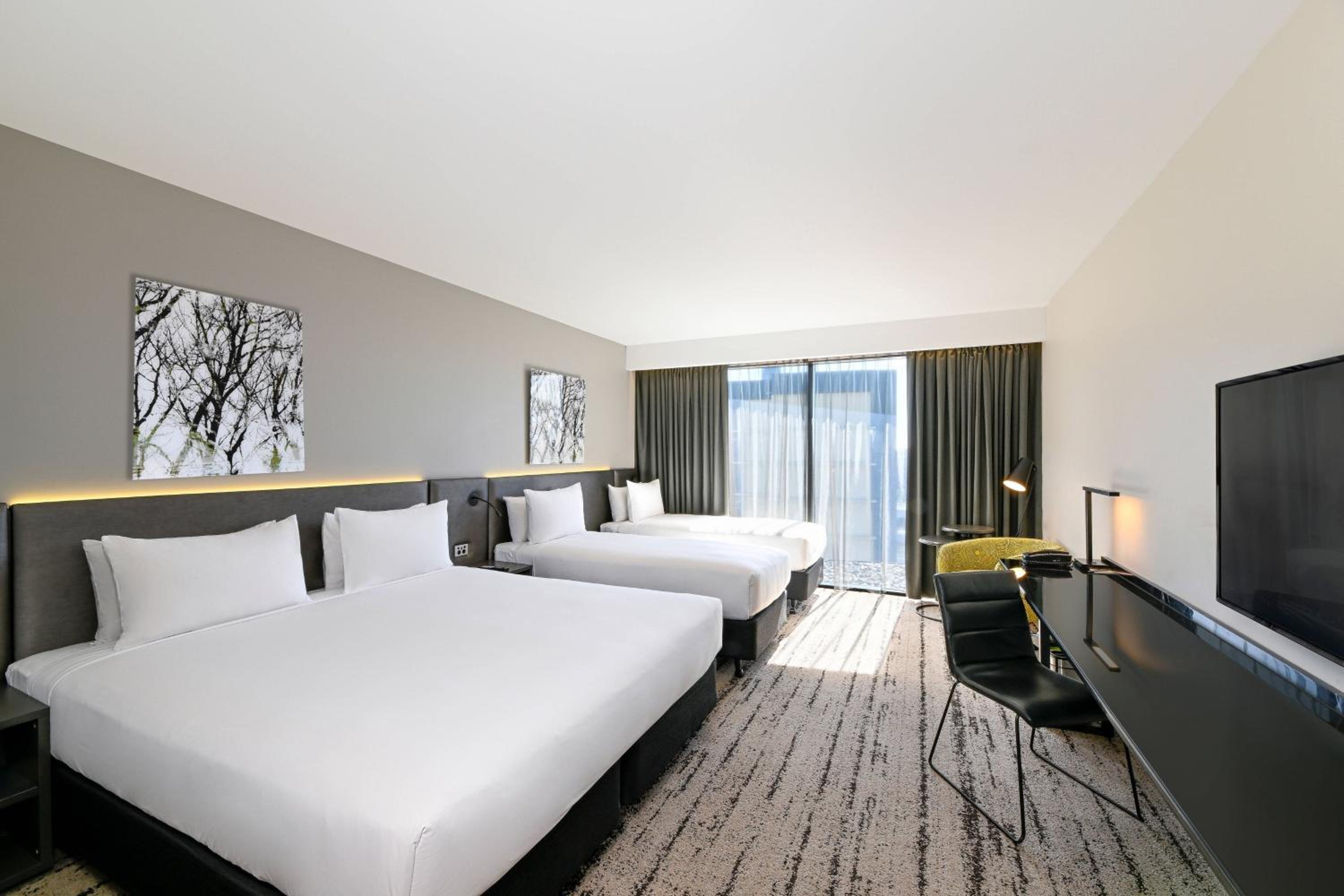 Premium Quad Room with 2 King Beds